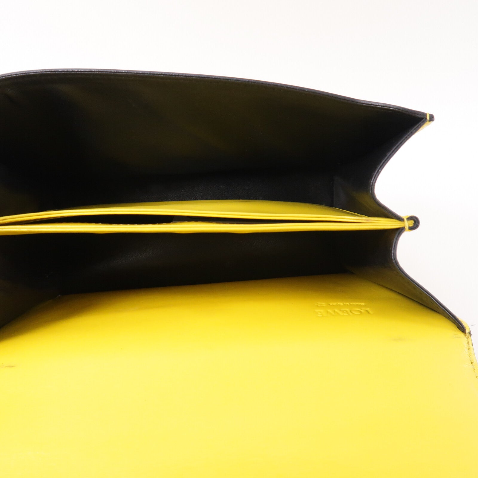 LOEWE 牛皮皮革Barcelona Bag肩背袋
