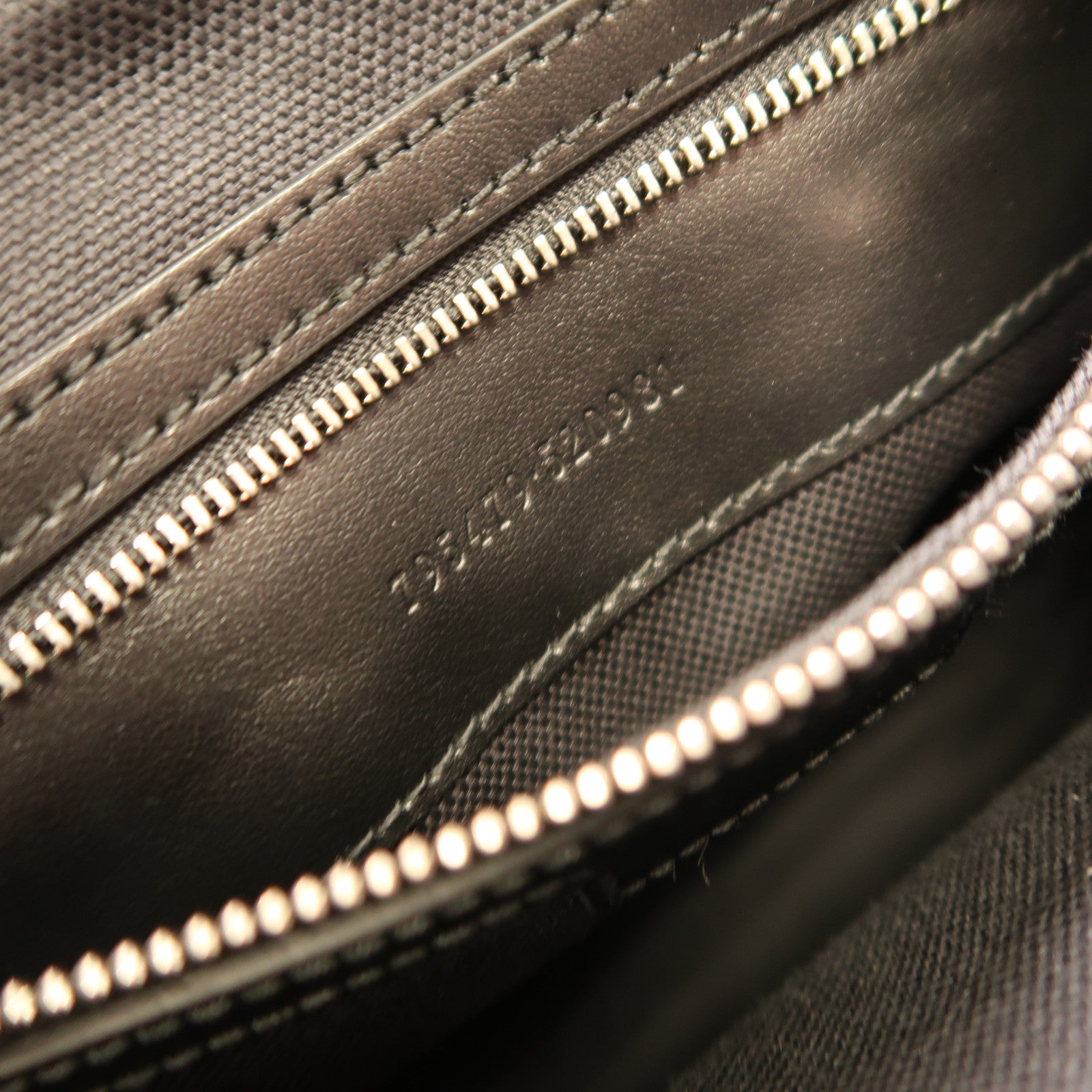 GUCCI 塗層帆布Crossbody Bag銀扣肩背袋