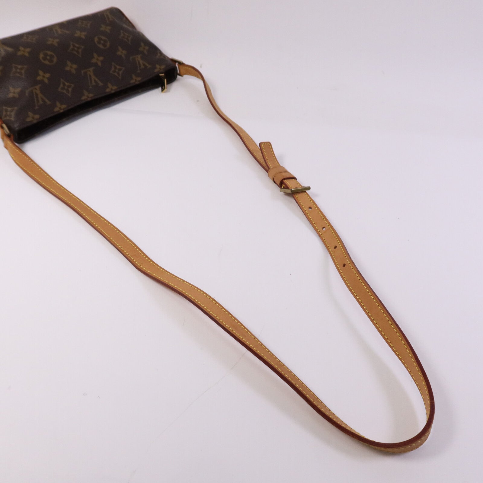 LOUIS VUITTON Monogram Trotteur金扣肩背袋