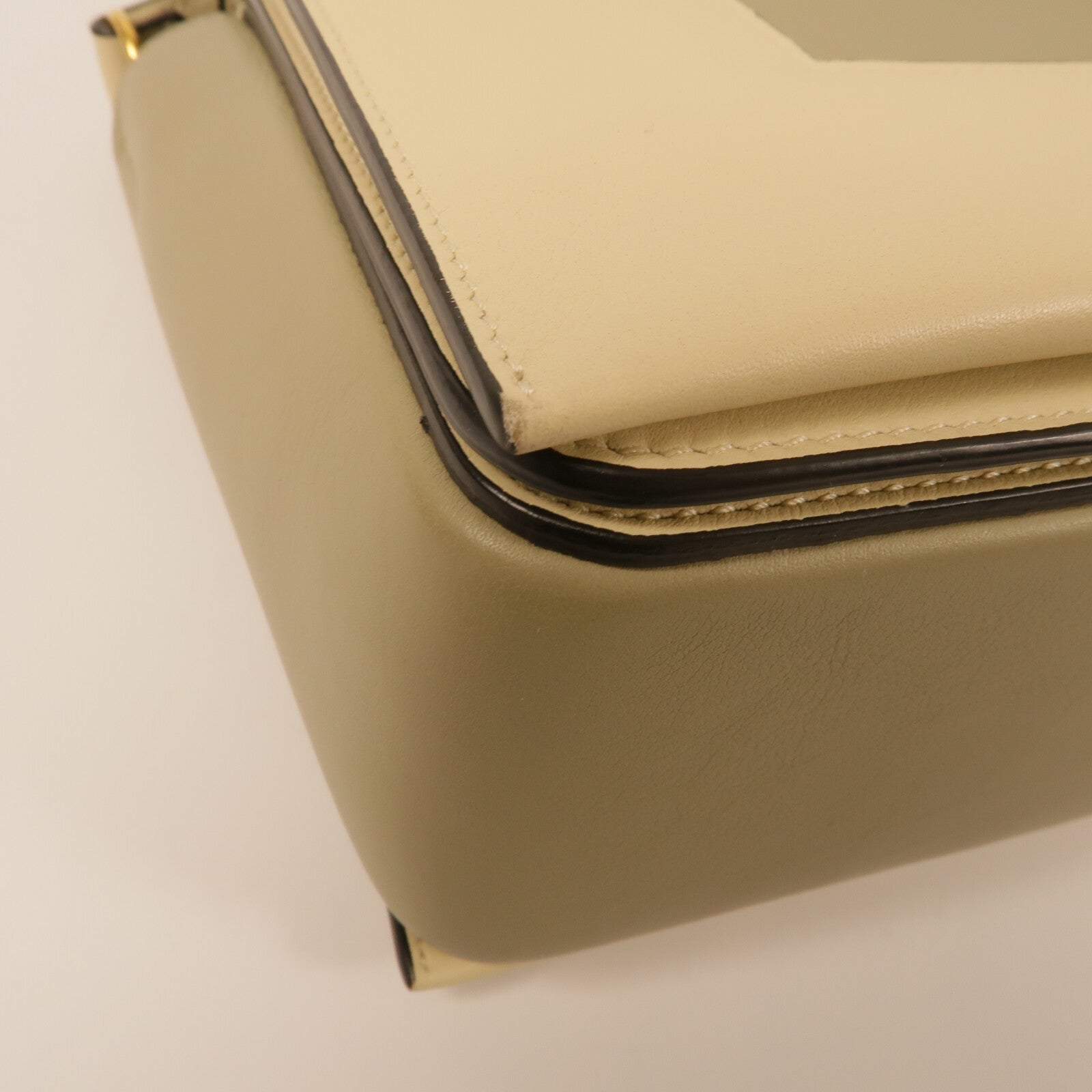 CELINE 牛皮皮革Frame肩背袋
