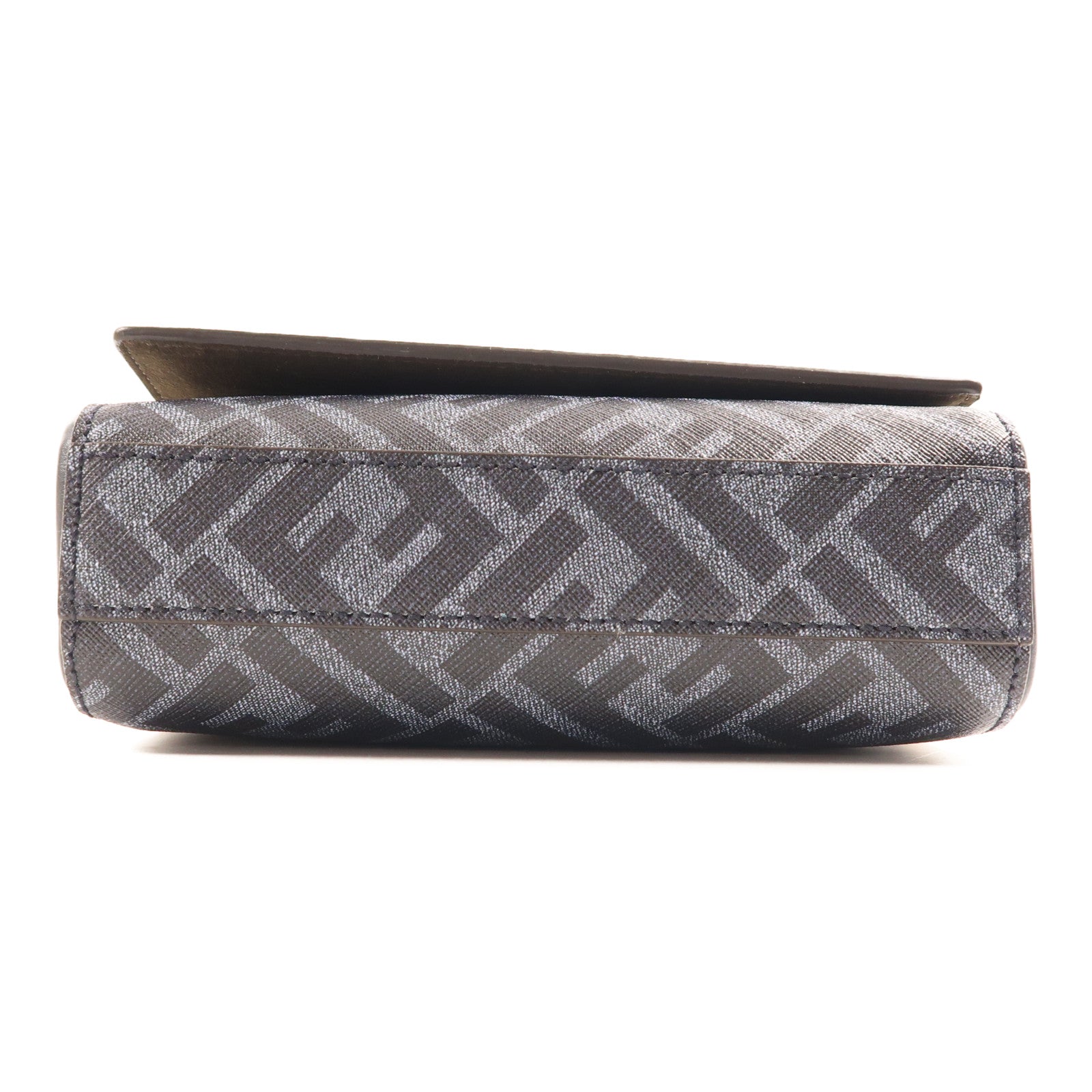FENDI 皮革Shoulder Bag銀扣肩背袋