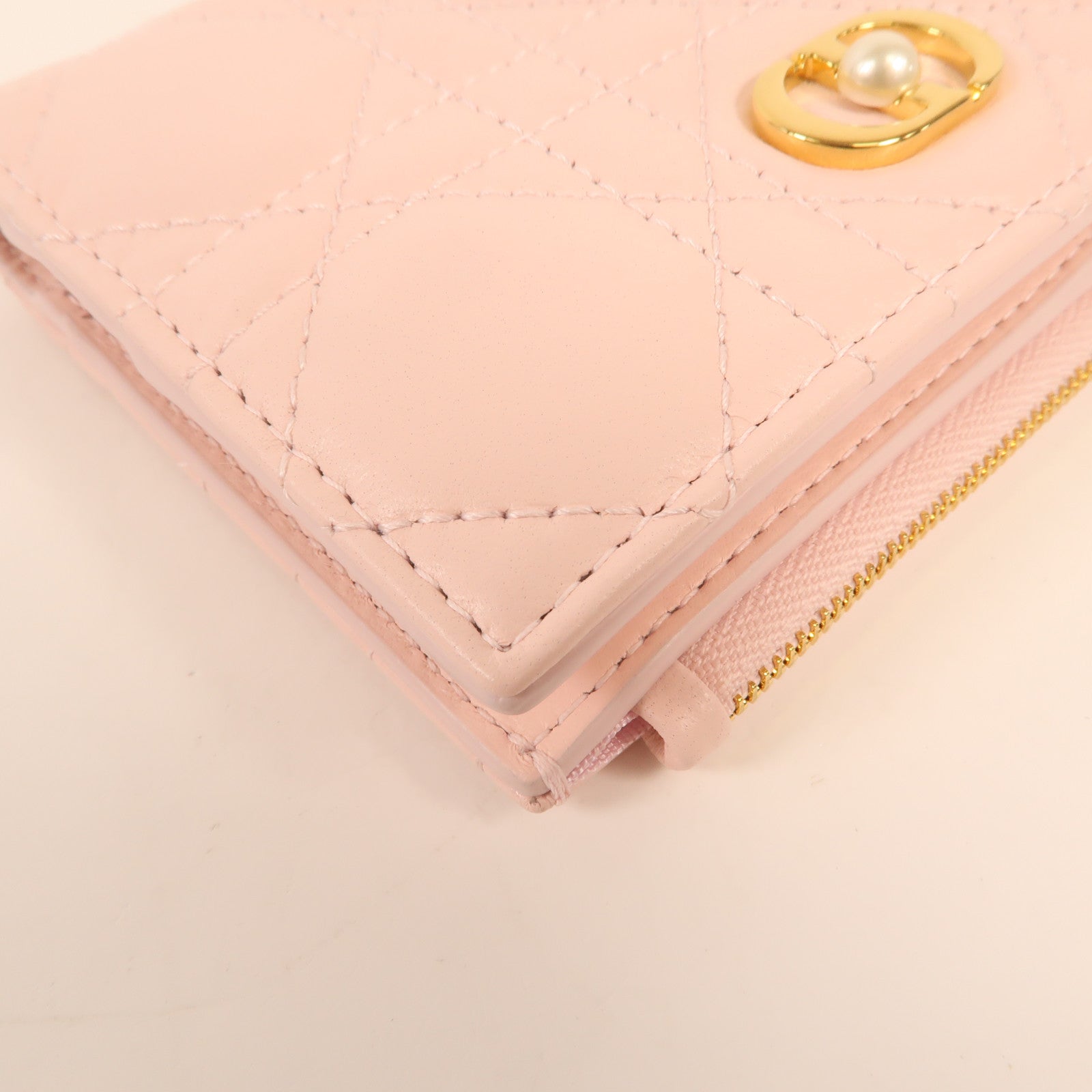 Dior 羊皮皮革Jolie Dahlia金扣錢包