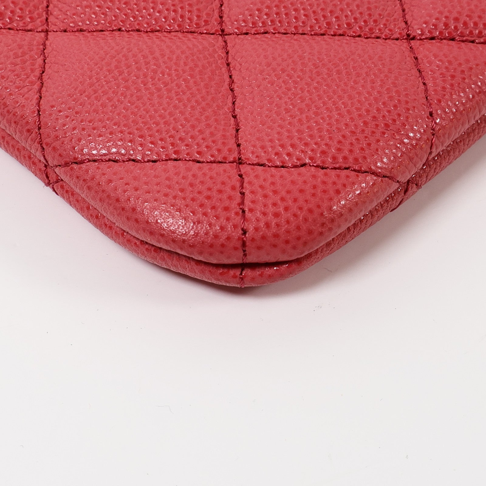 CHANEL 牛皮皮革Pouch金扣手拿包