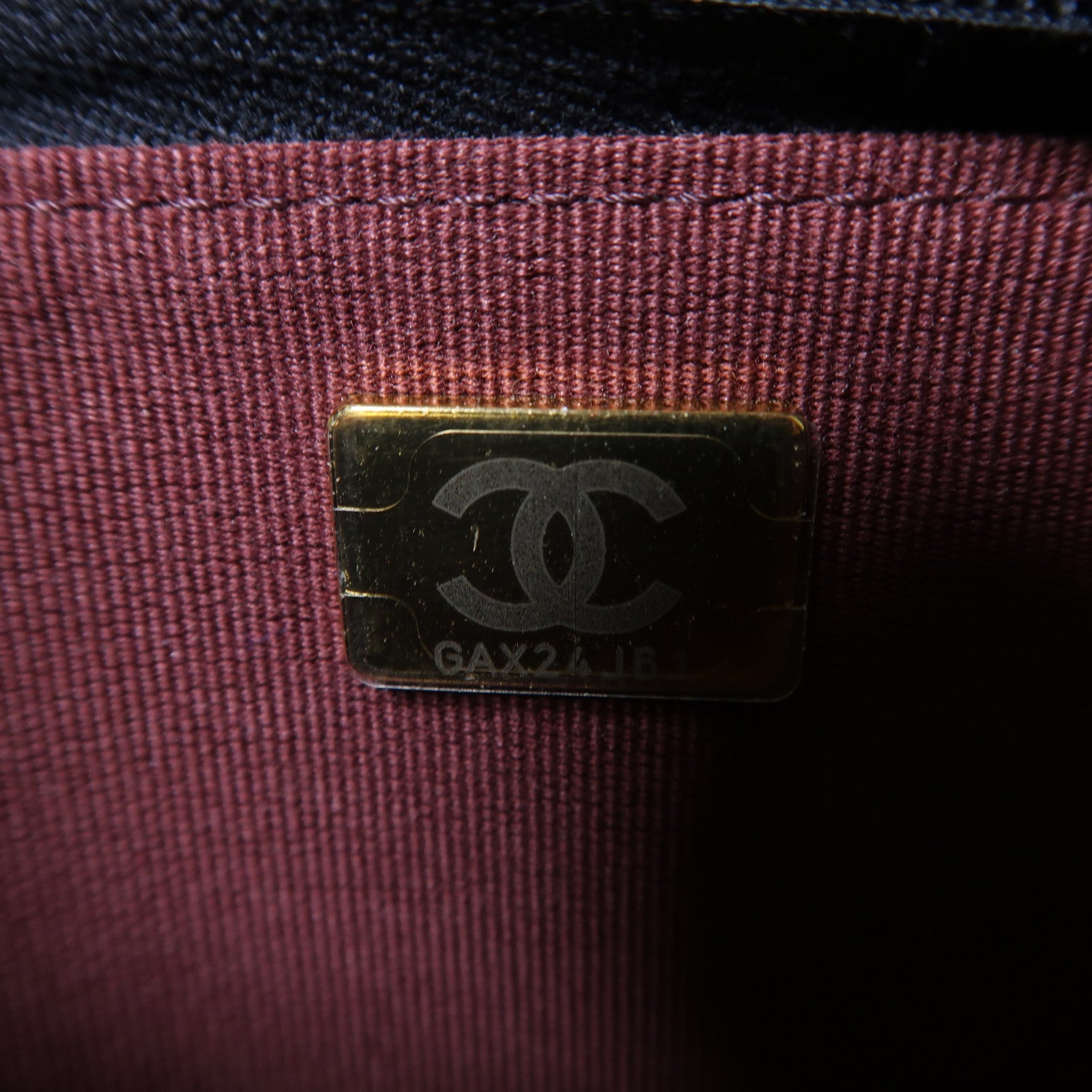 CHANEL 菱格Caviar皮革Wallet On Chain金扣鏈帶肩背袋黑色