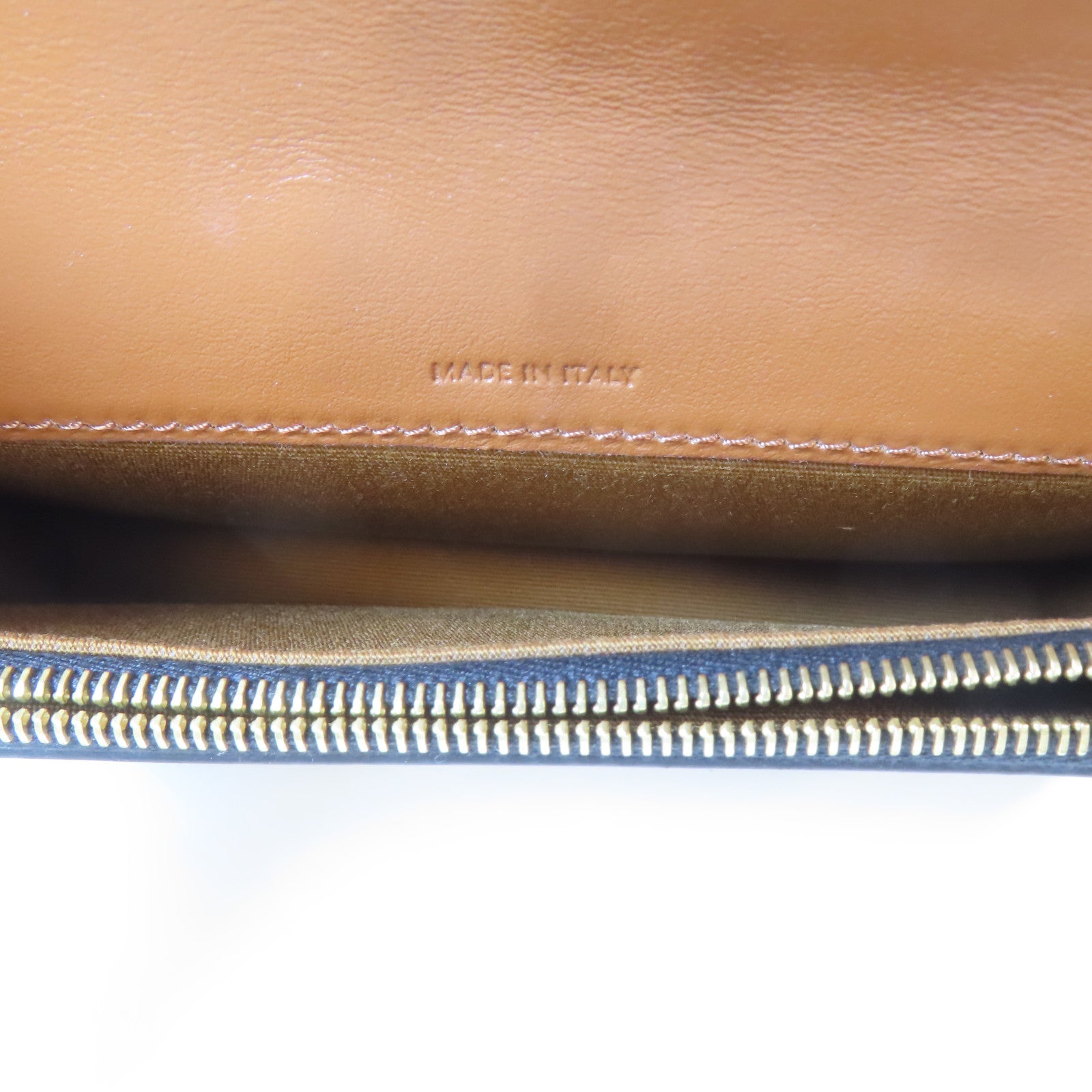 CELINE 塗層帆布Wallet On Strap金扣肩背袋啡色