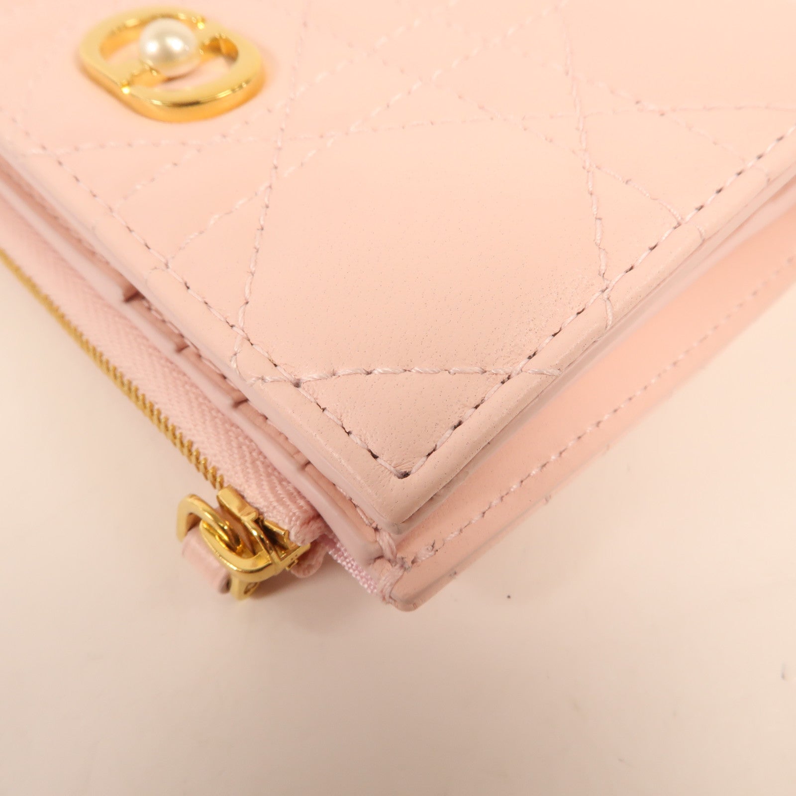 Dior 羊皮皮革Jolie Dahlia金扣錢包