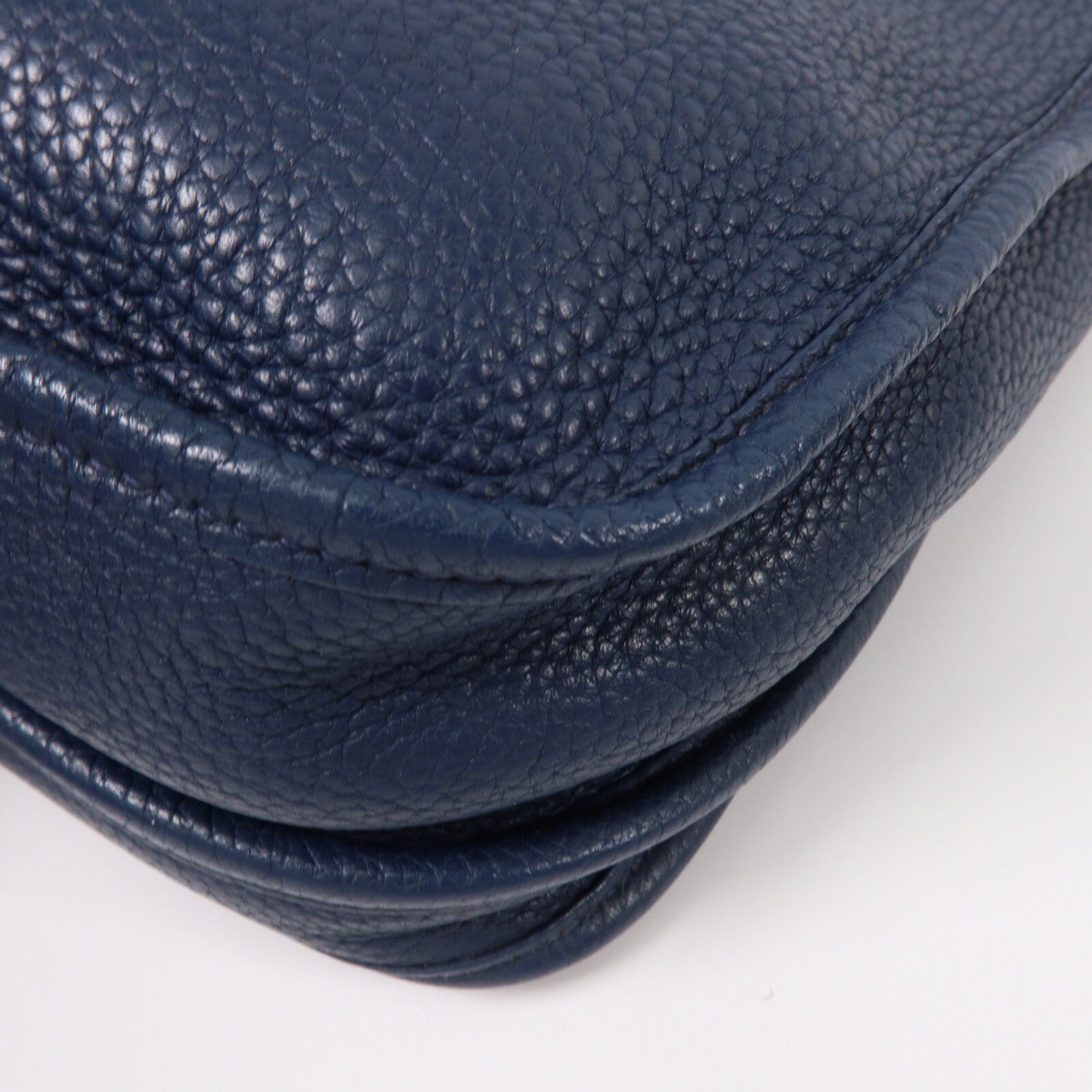 HERMES Clemence皮革Evelyne PM肩背袋Blue Indigo
