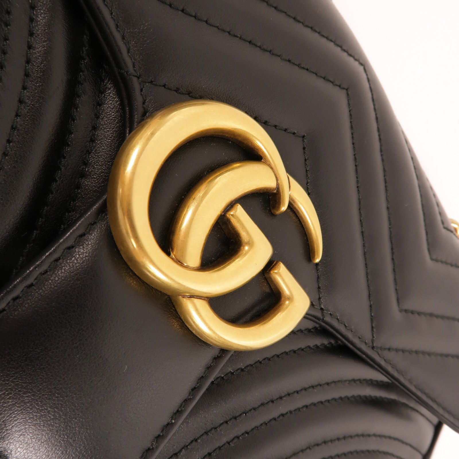 GUCCI 牛皮皮革GG Marmont金扣鏈帶肩背袋