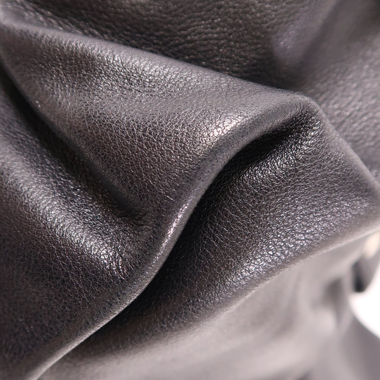 BVLGARI 牛皮皮革Shoulder Bag金扣肩背袋