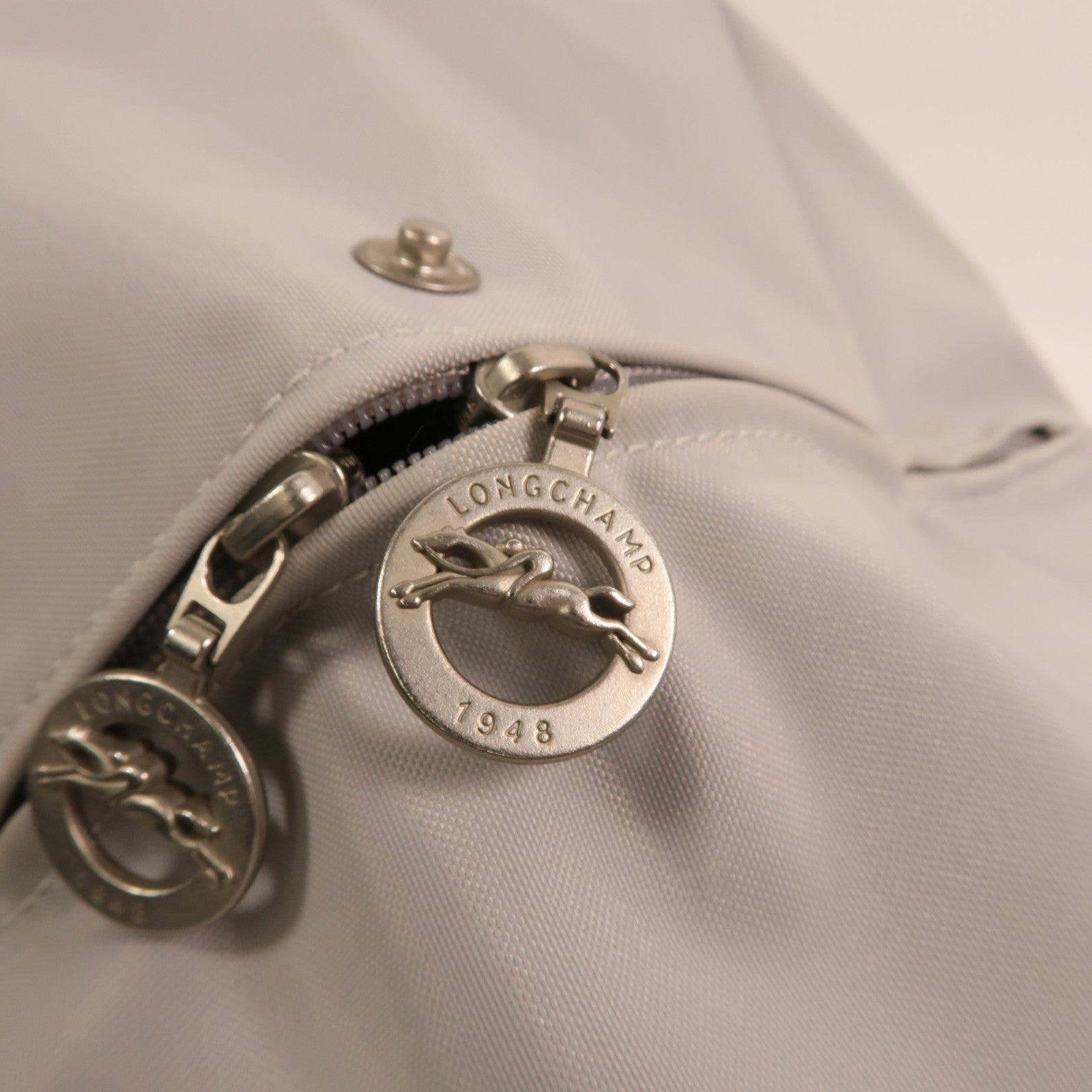 Longchamp 尼龍Le Pliage Nendo銀扣手挽袋