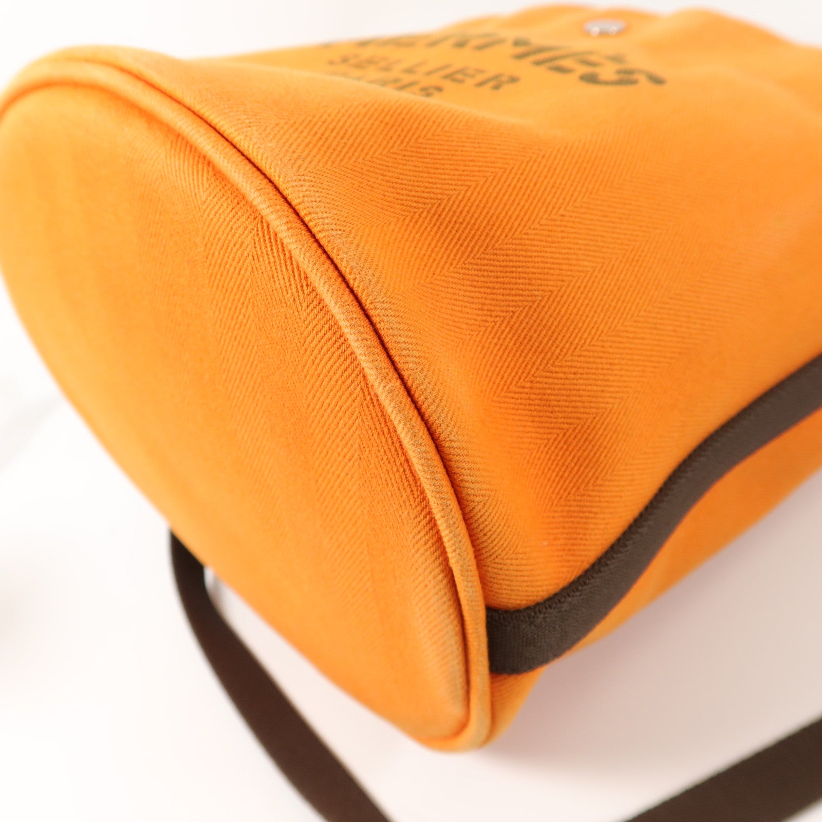 HERMES Toile Sac De Pansage Grooming Bucket Bag肩背袋Orange