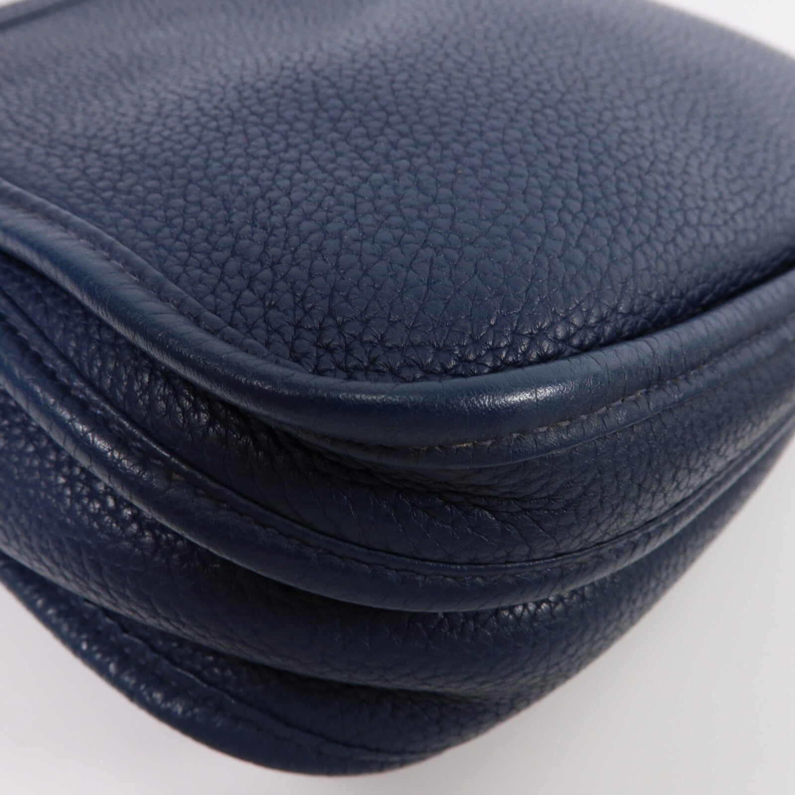 HERMES Clemence皮革Evelyne PM肩背袋Blue Indigo
