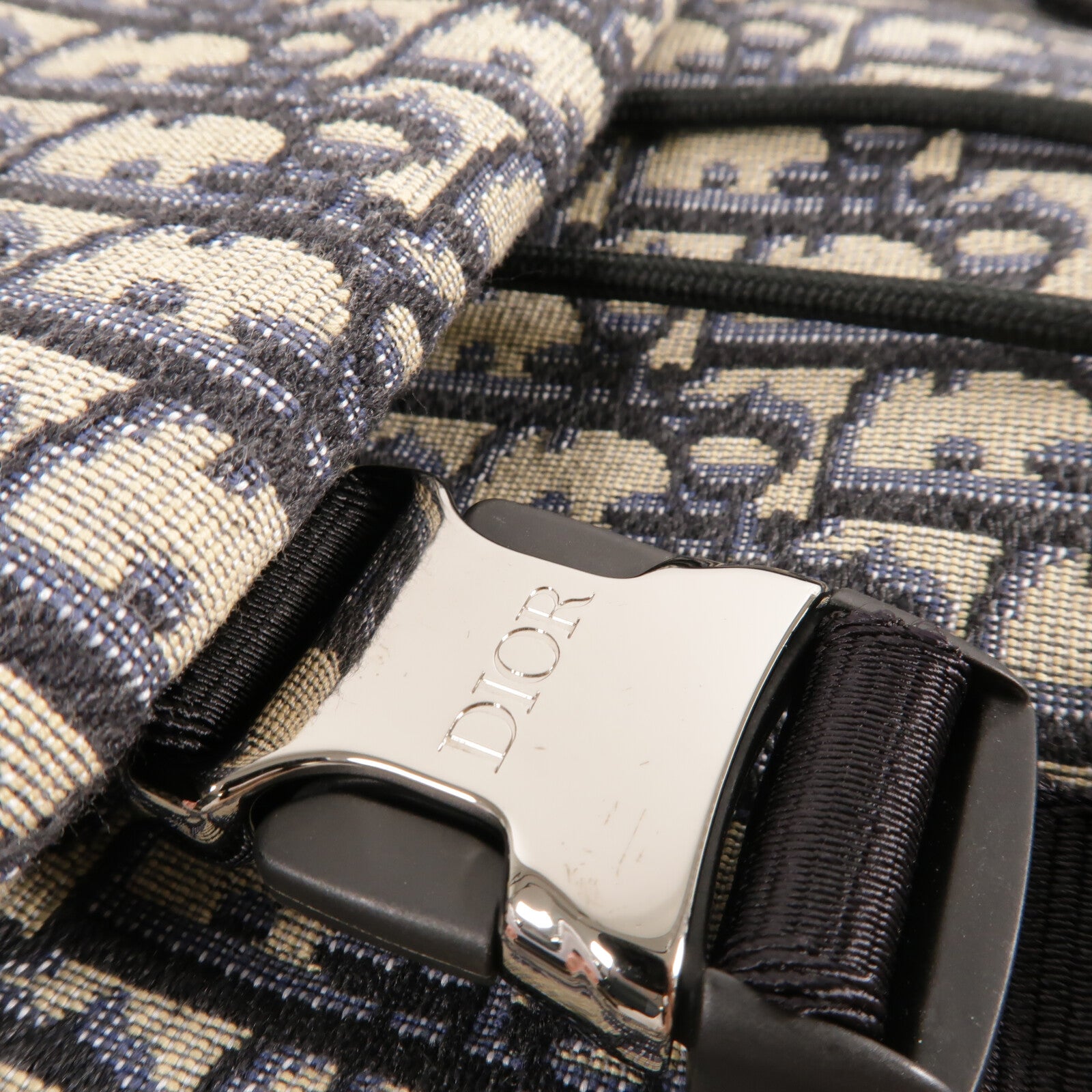 Dior 帆布Explore Backpack背包
