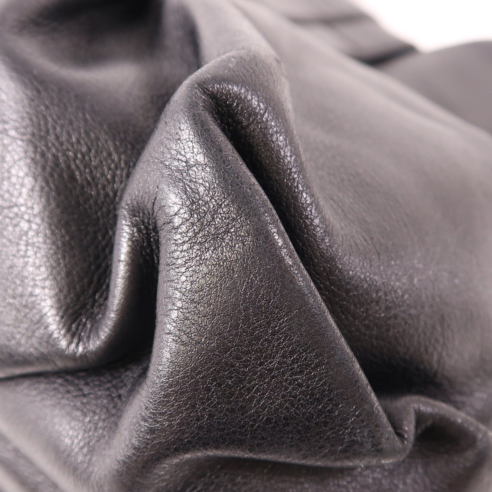 BVLGARI 牛皮皮革Shoulder Bag金扣肩背袋