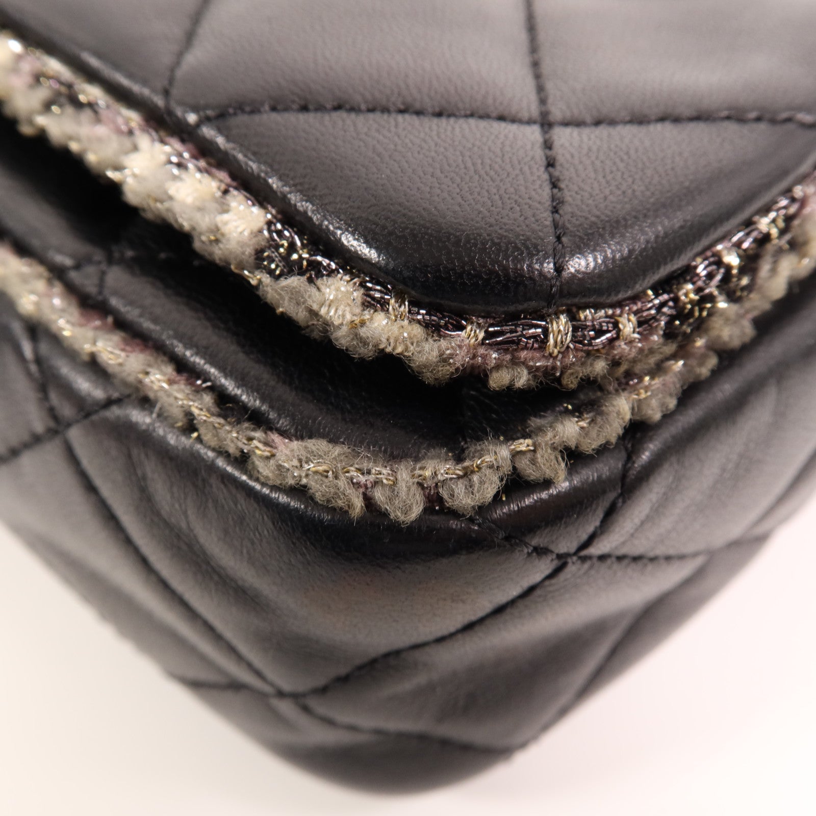 CHANEL 羊皮皮革Shoulder Bag金扣肩背袋