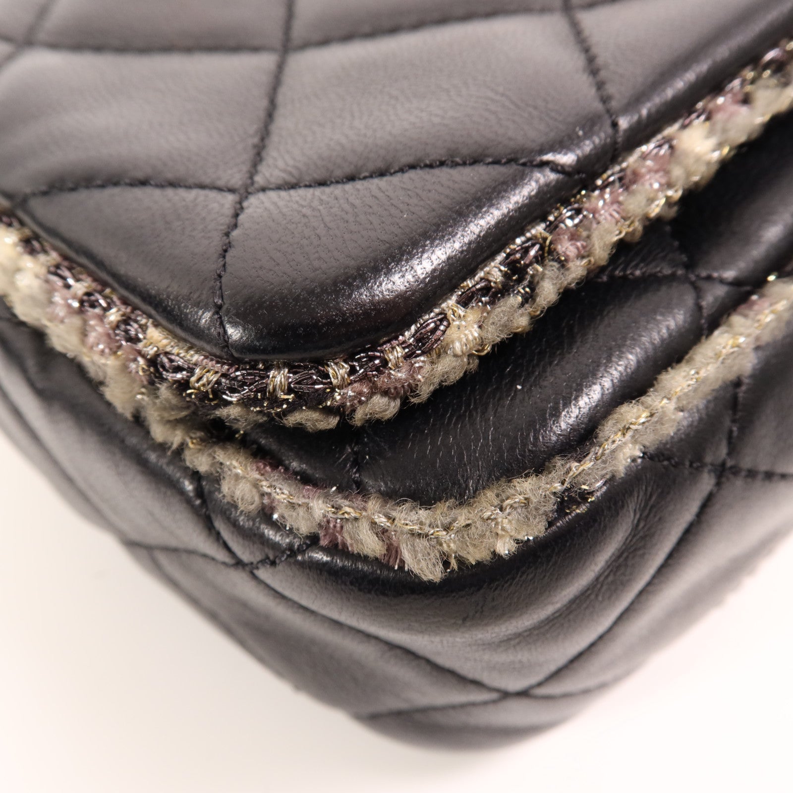 CHANEL 羊皮皮革Shoulder Bag金扣肩背袋