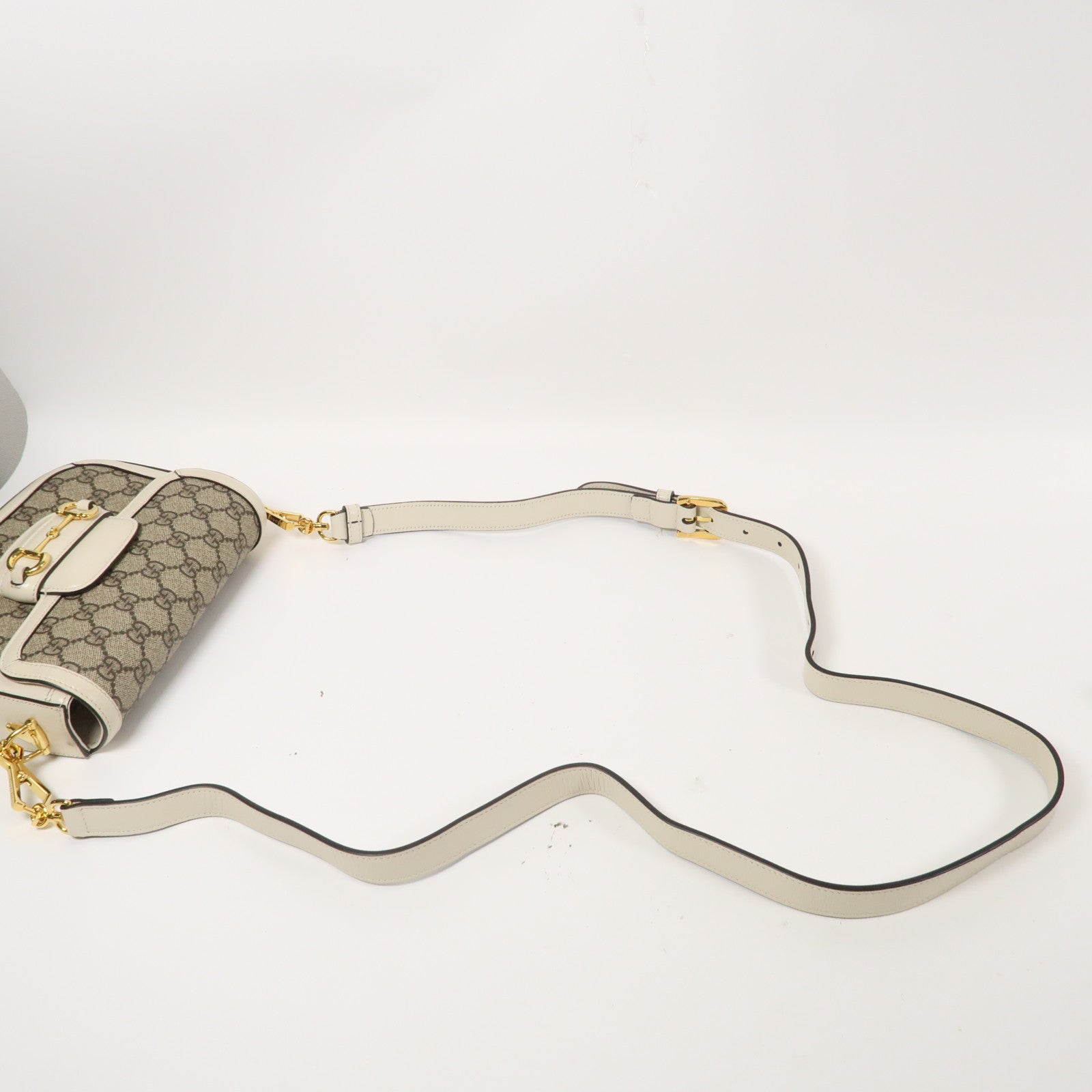 GUCCI 塗層帆布Horsebit 1955 Mini金扣肩背袋白色
