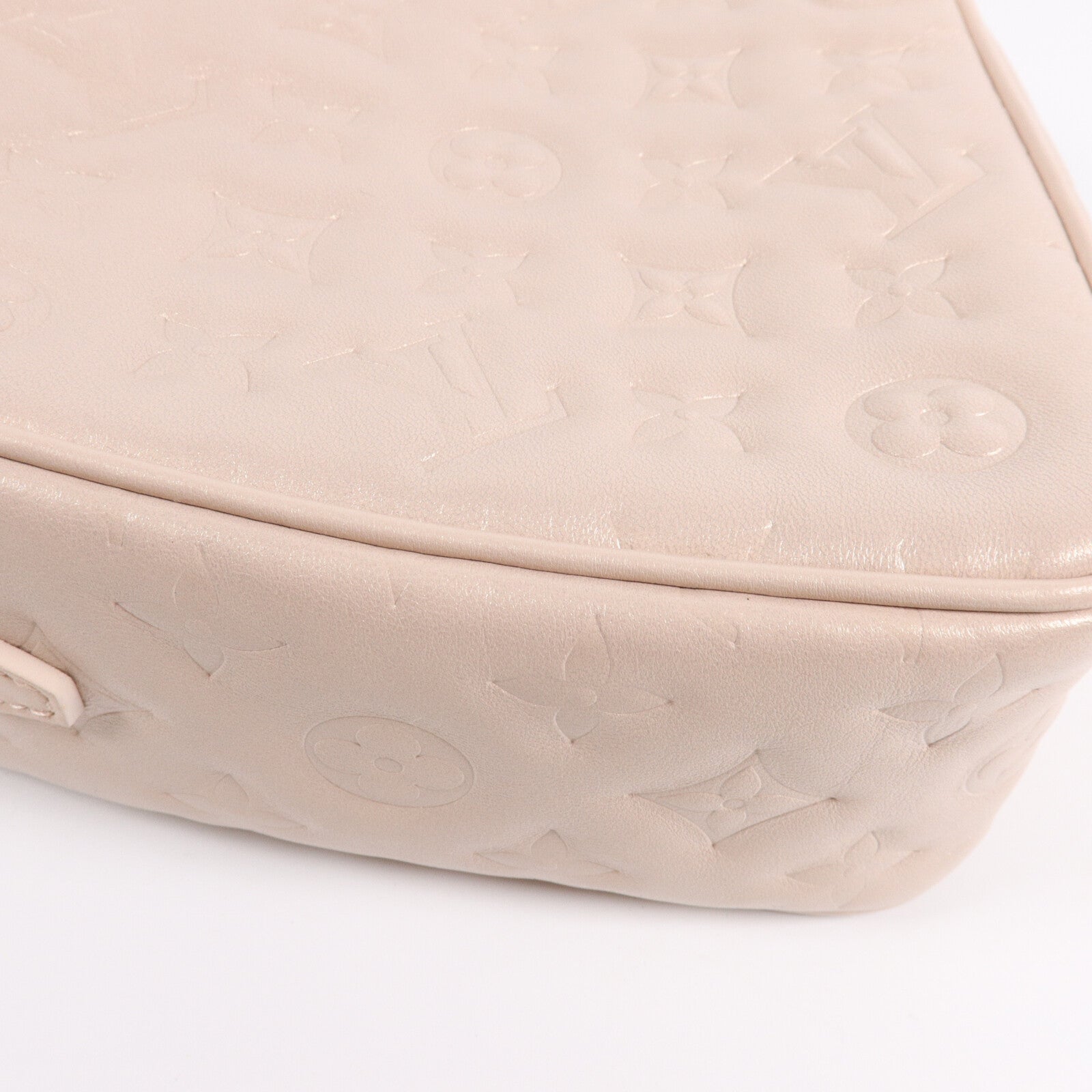 LOUIS VUITTON 羊皮皮革Fall In Love Sac Coeur肩背袋