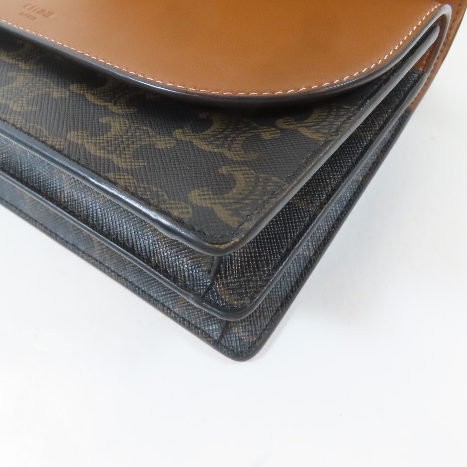 CELINE 塗層帆布Wallet On Strap金扣肩背袋啡色