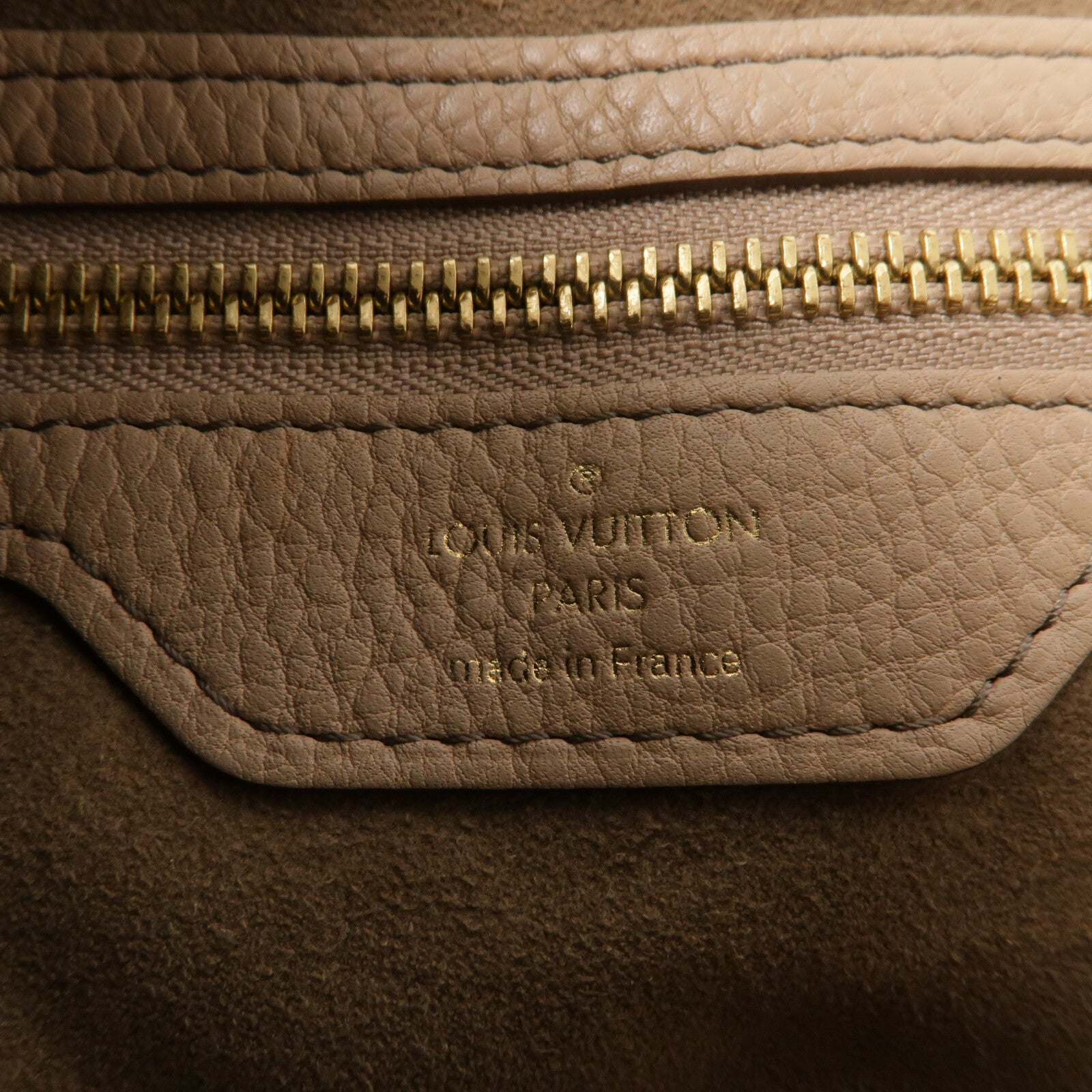 LOUIS VUITTON Mahina Selene MM