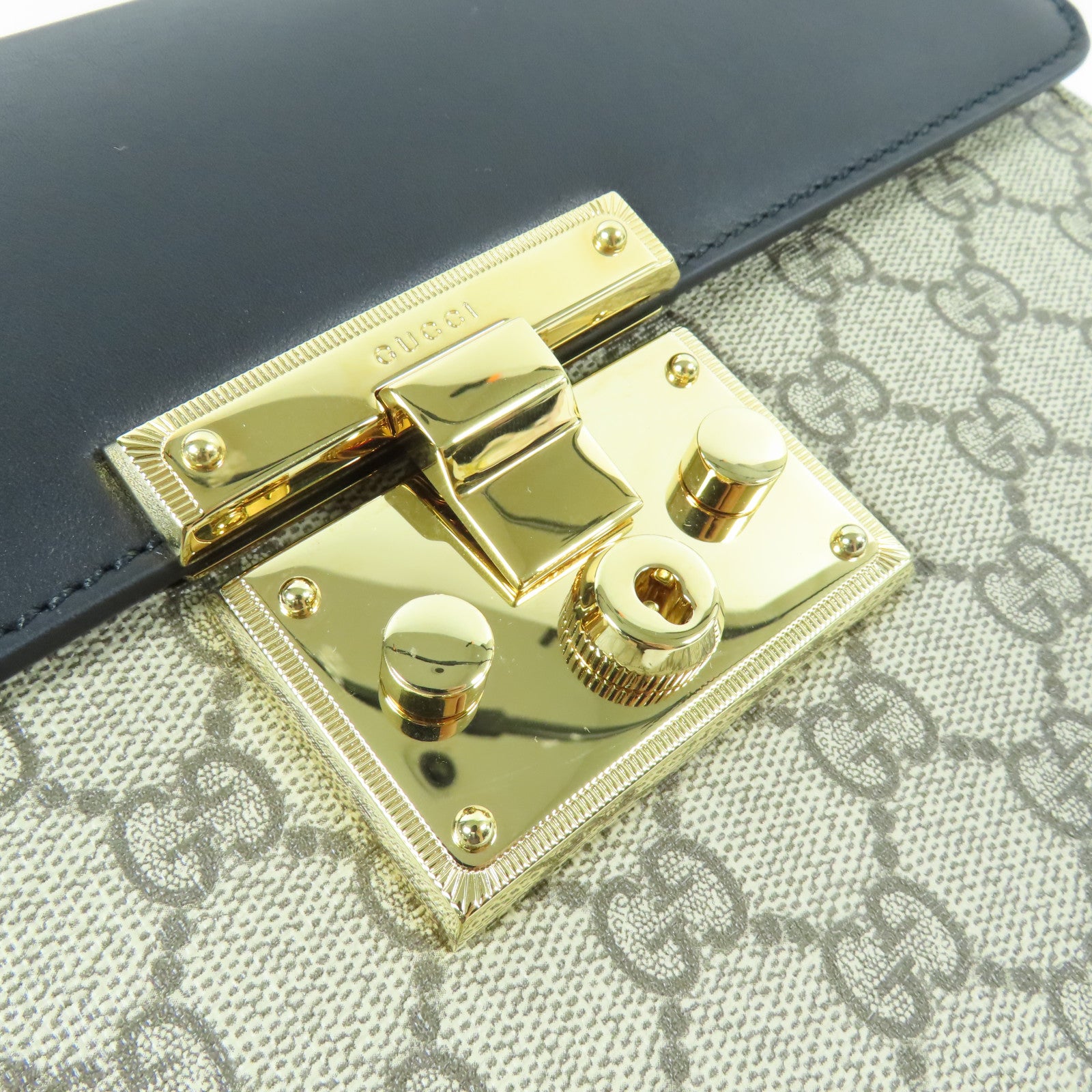 GUCCI 塗層帆布Padlock GG Small金扣手挽肩背兩用袋