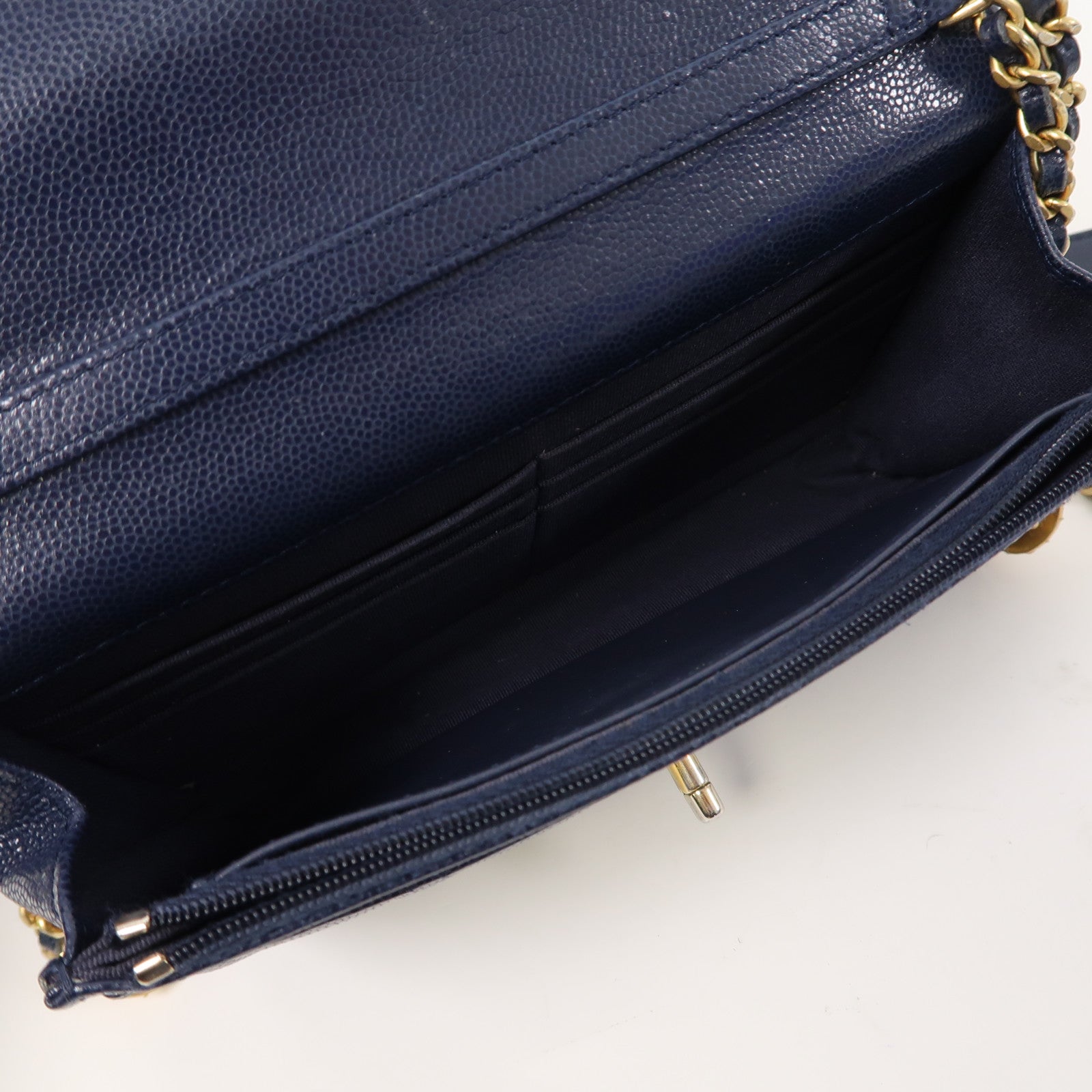 CHANEL 菱格Caviar皮革Wallet On Chain金扣鏈帶肩背袋深藍色