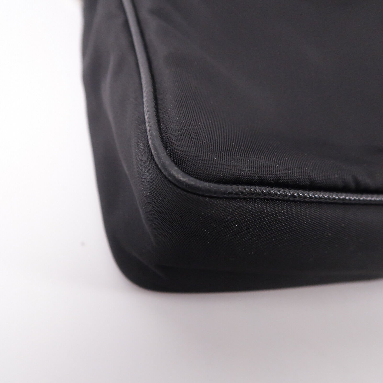 PRADA 尼龍Re-Nylon and Saffiano Shoulder Bag肩背袋
