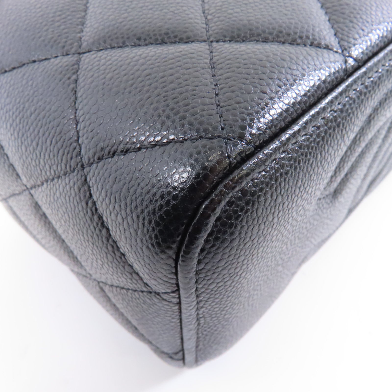 CHANEL 菱格Caviar皮革Vanity Case金扣鏈帶肩背袋黑色