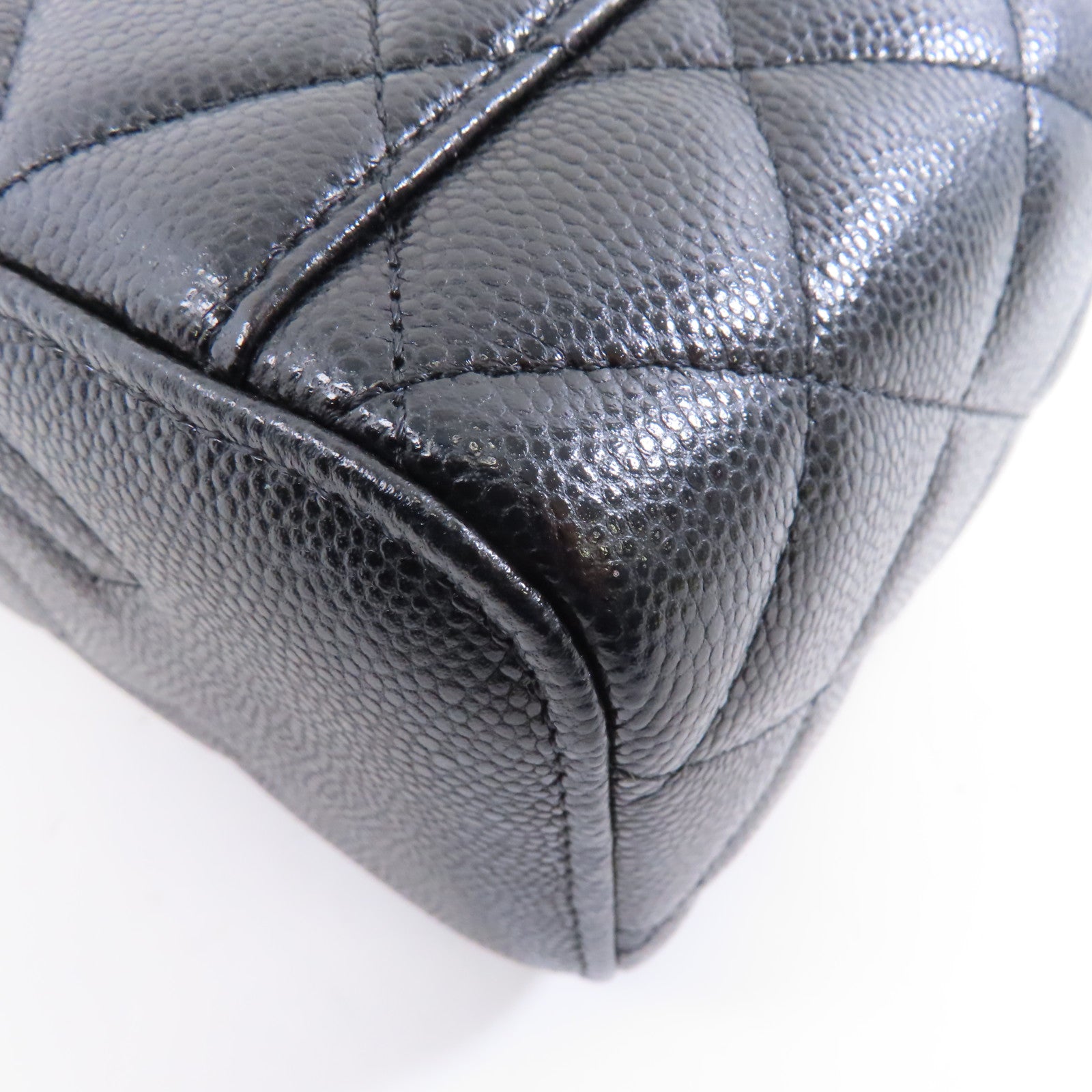 CHANEL 菱格Caviar皮革Vanity Case金扣鏈帶肩背袋黑色