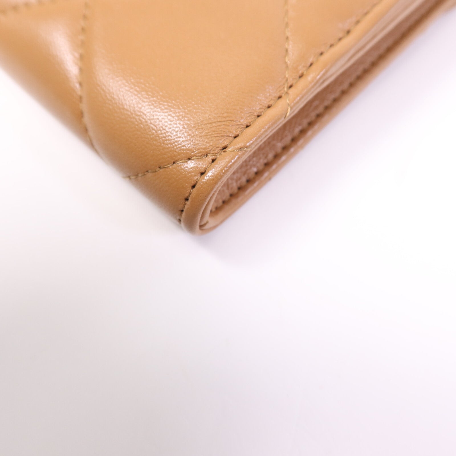 CHANEL 羊皮皮革CHANEL 19 Phone Bag金扣鏈帶手挽肩背兩用袋