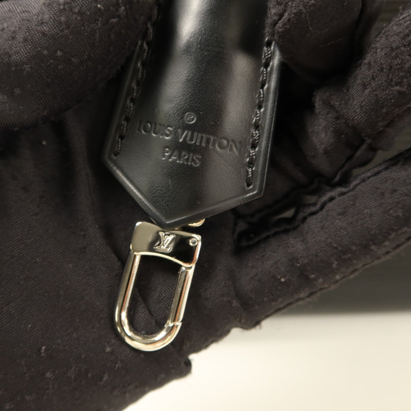 LOUIS VUITTON Epi Cluny BB銀扣手挽肩背兩用袋