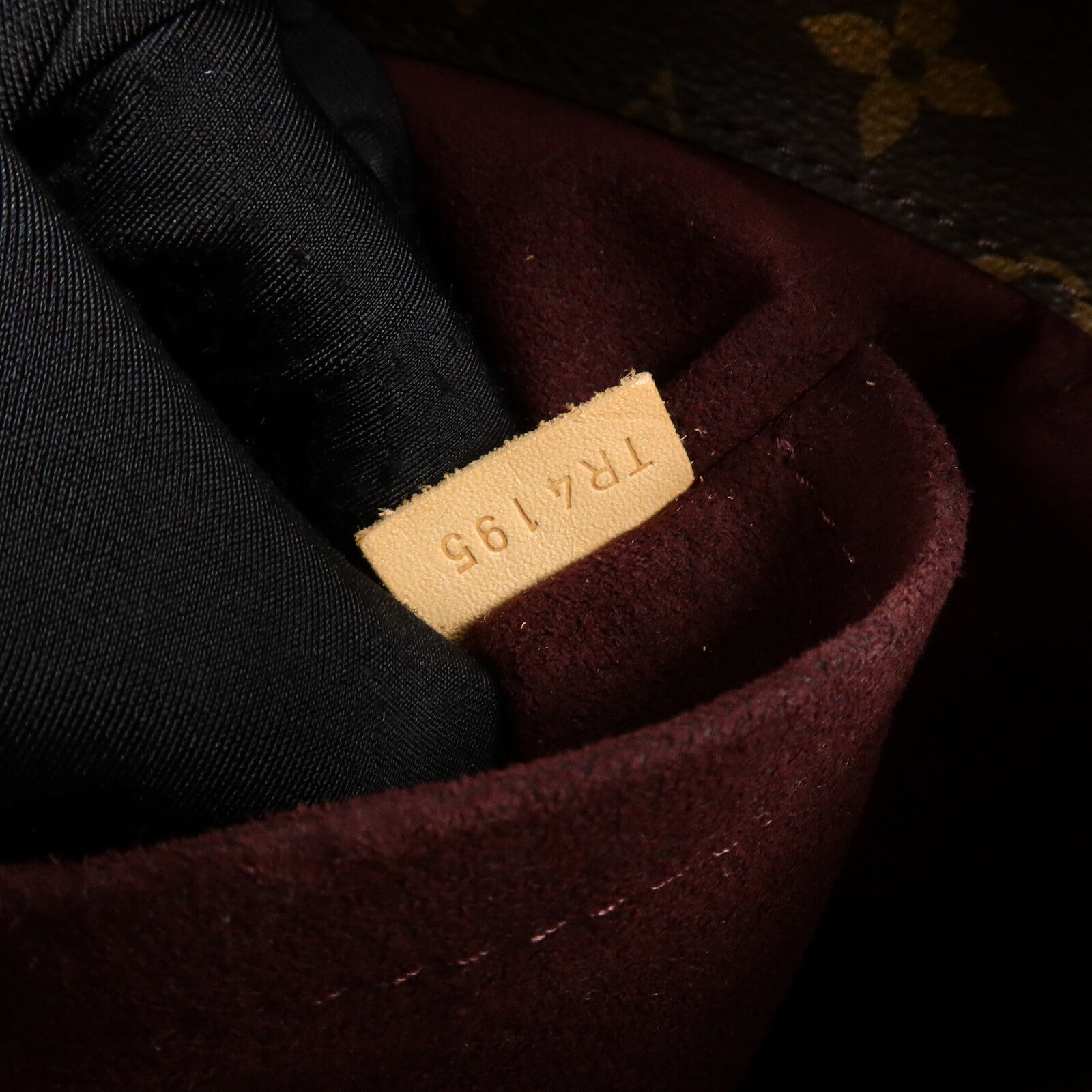 LOUIS VUITTON Monogram Montaigne MM手挽肩背兩用袋