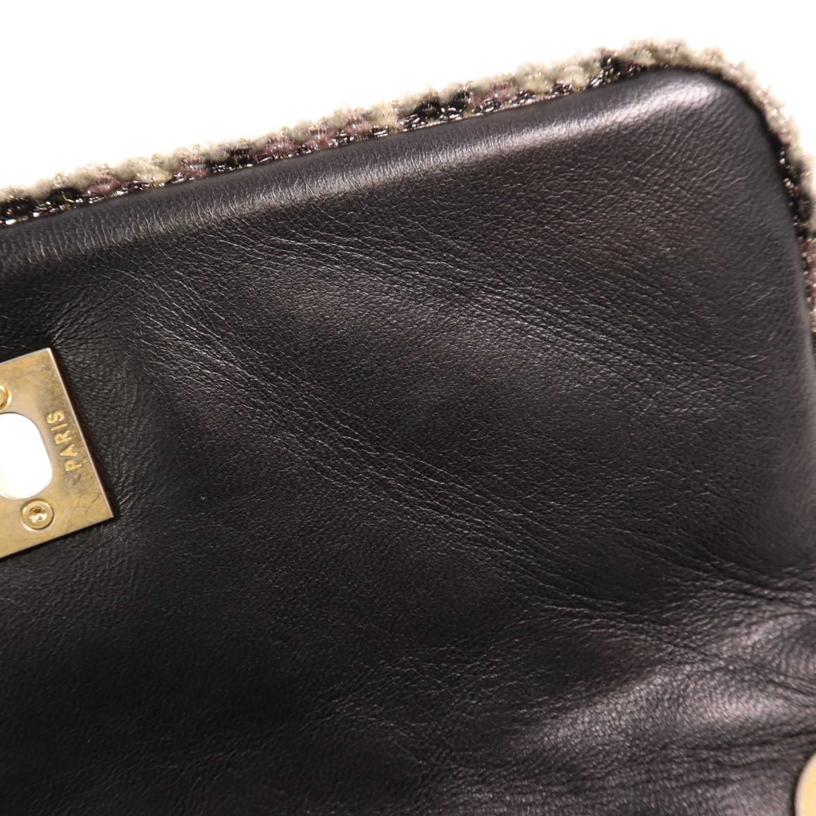 CHANEL 羊皮皮革Shoulder Bag金扣肩背袋