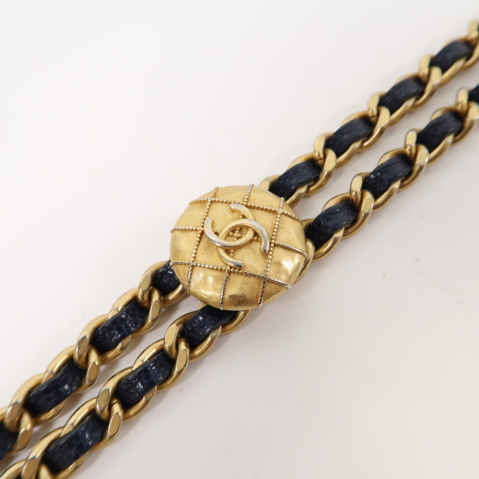 CHANEL 菱格Caviar皮革Wallet On Chain金扣鏈帶肩背袋深藍色