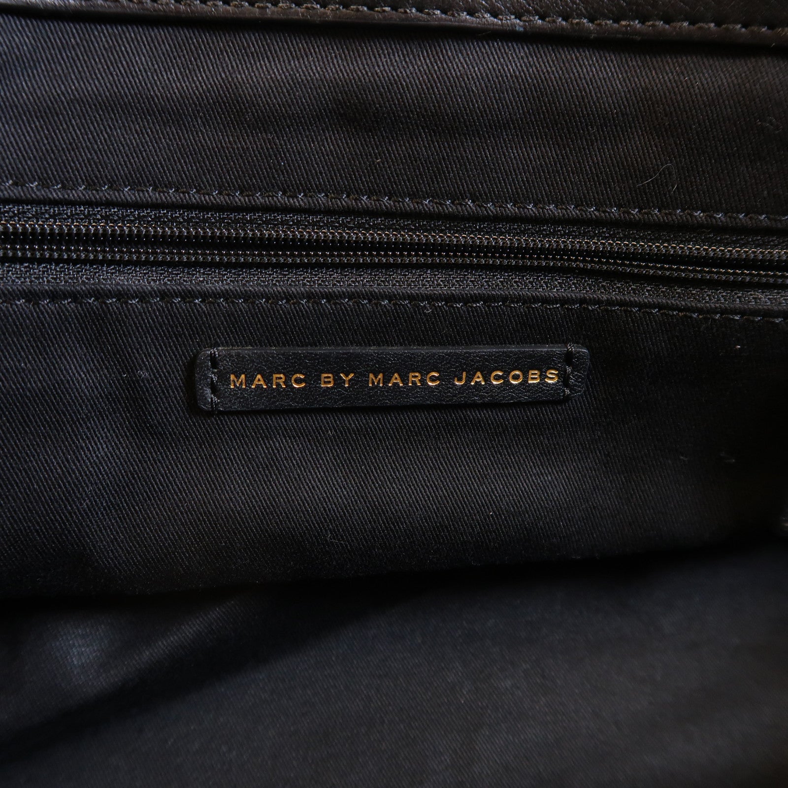MARC BY MARC JACOBS 【激減優惠】牛皮皮革2 Way Bag金扣肩背袋黑色