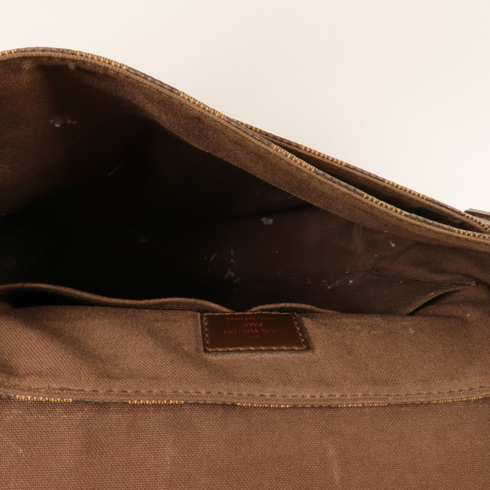 LOUIS VUITTON Damier District PM肩背袋