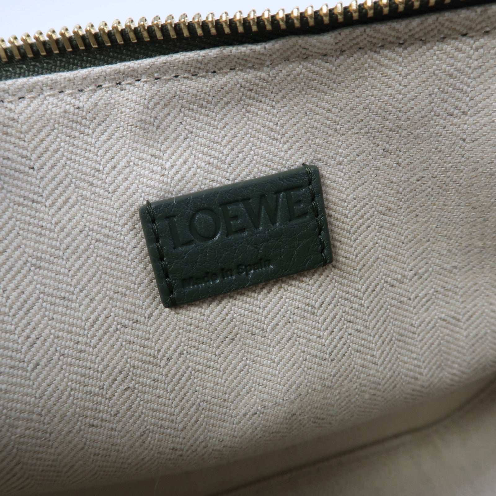 LOEWE 牛皮皮革Mini Hammock Hobo金扣肩背袋綠色