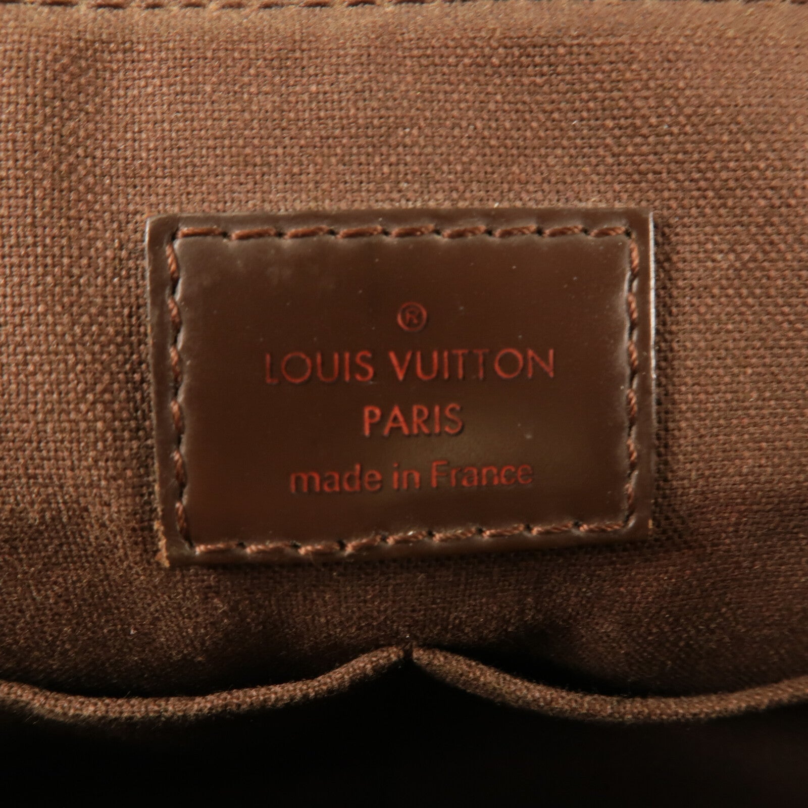 LOUIS VUITTON Damier District PM肩背袋