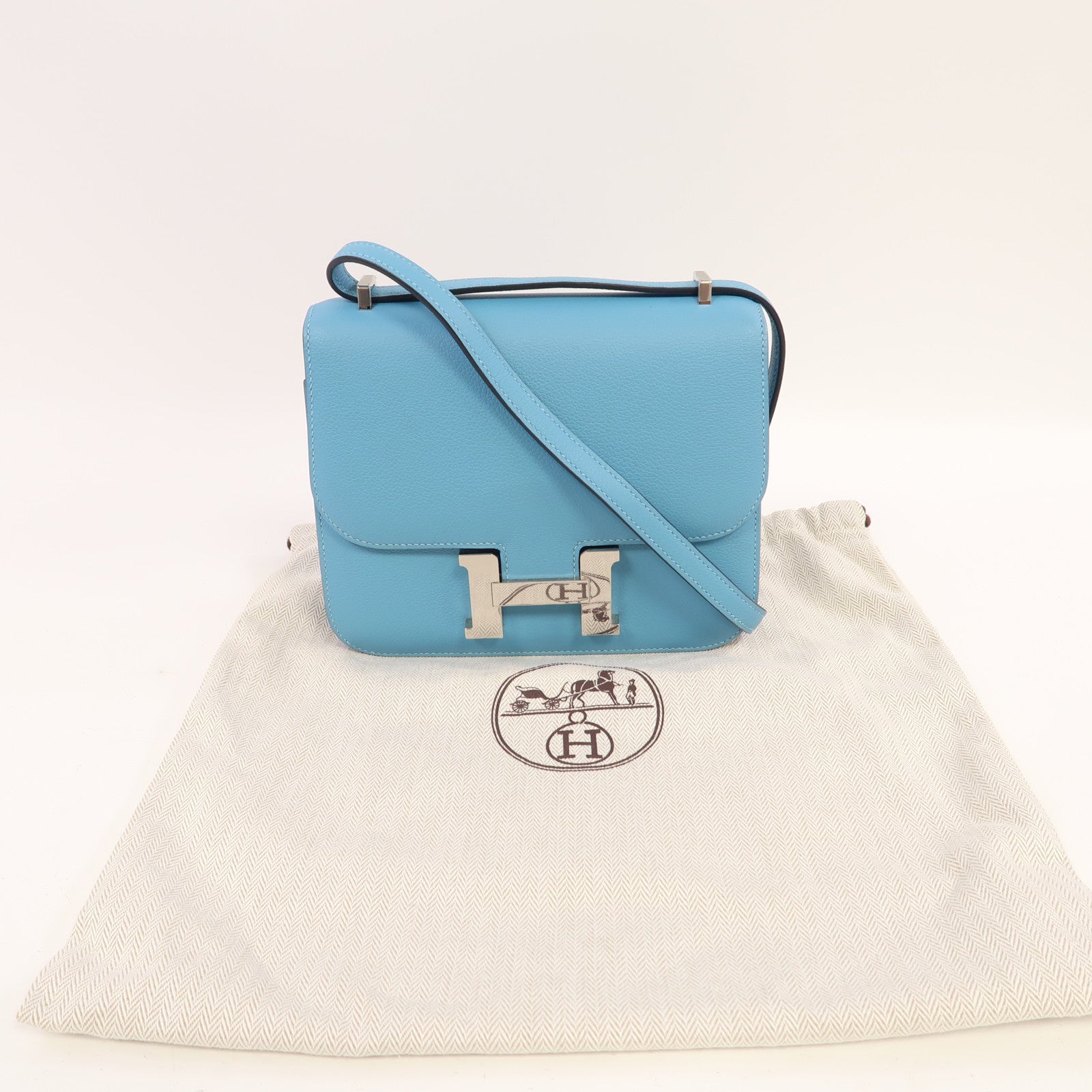HERMES 【激減優惠】Evercolor皮革Constance Mini銀扣肩背袋藍色