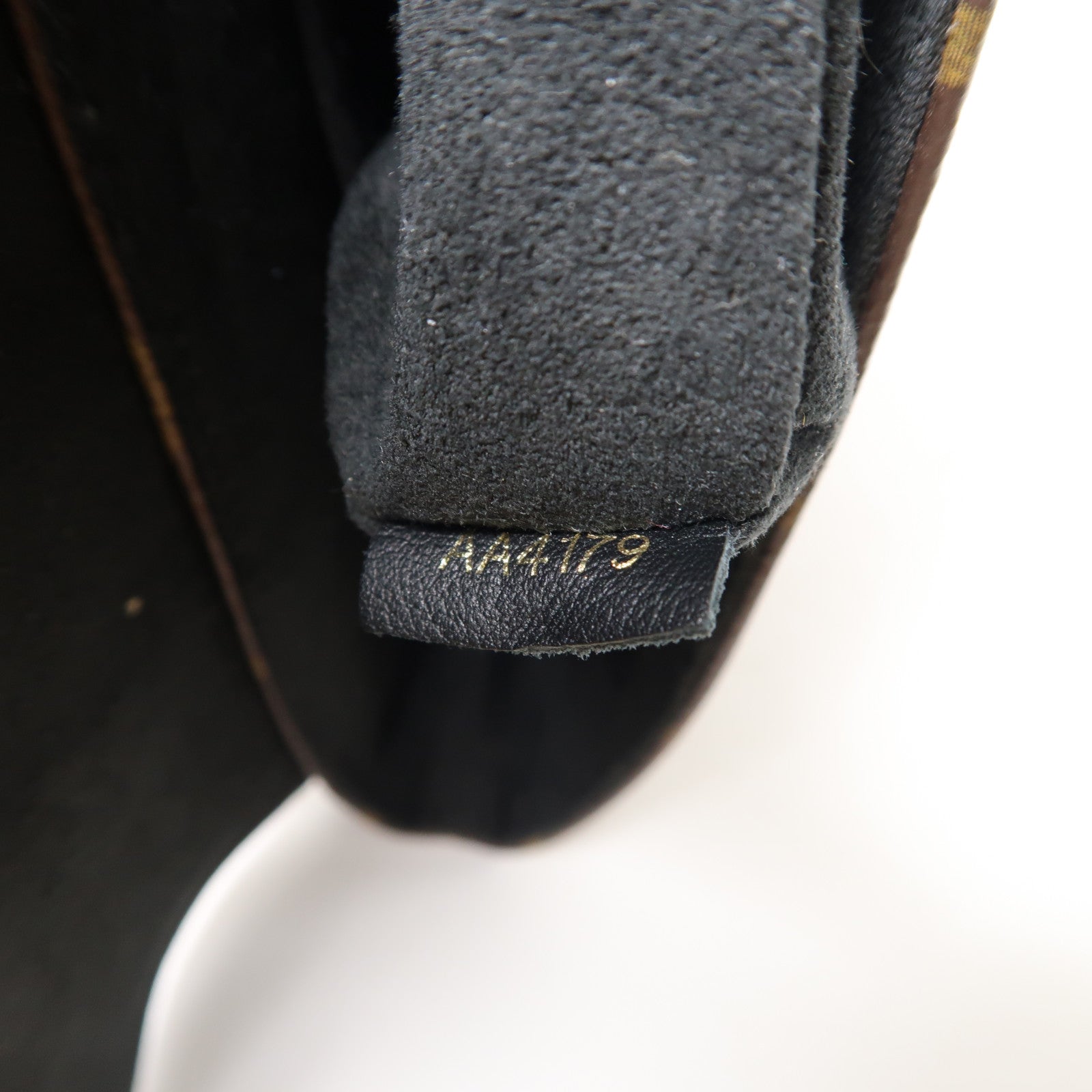 LOUIS VUITTON 【激減優惠】Monogram Locky BB金扣手挽肩背兩用袋黑色/啡色
