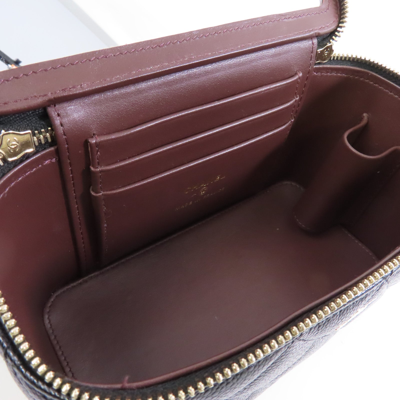 CHANEL 菱格Caviar皮革Vanity Case金扣鏈帶肩背袋黑色
