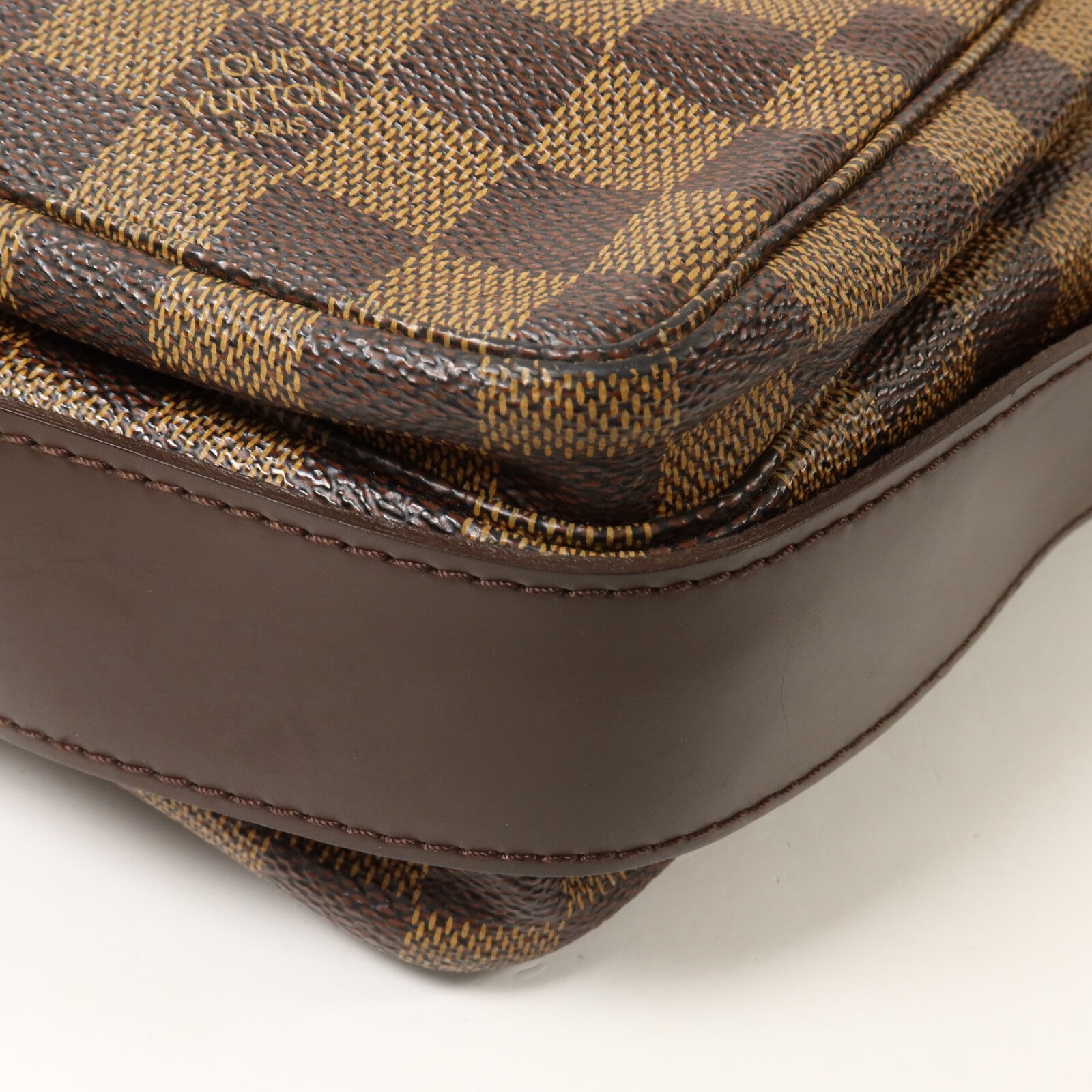 LOUIS VUITTON Damier Naviglio肩背袋