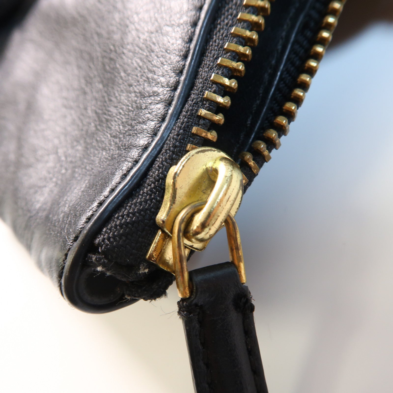MARC BY MARC JACOBS 【激減優惠】牛皮皮革2 Way Bag金扣肩背袋黑色