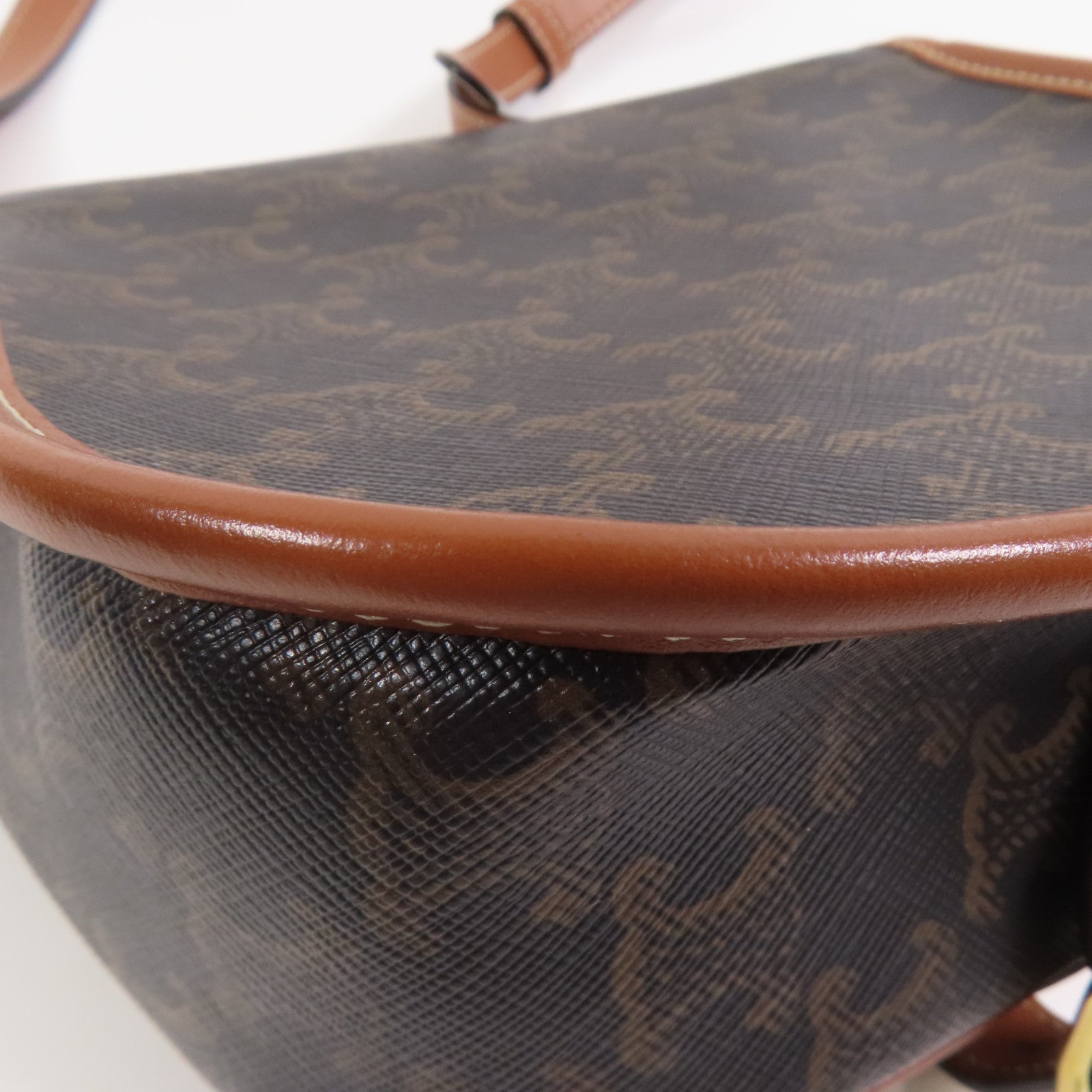 CELINE Trionphe帆布Folco金扣肩背袋