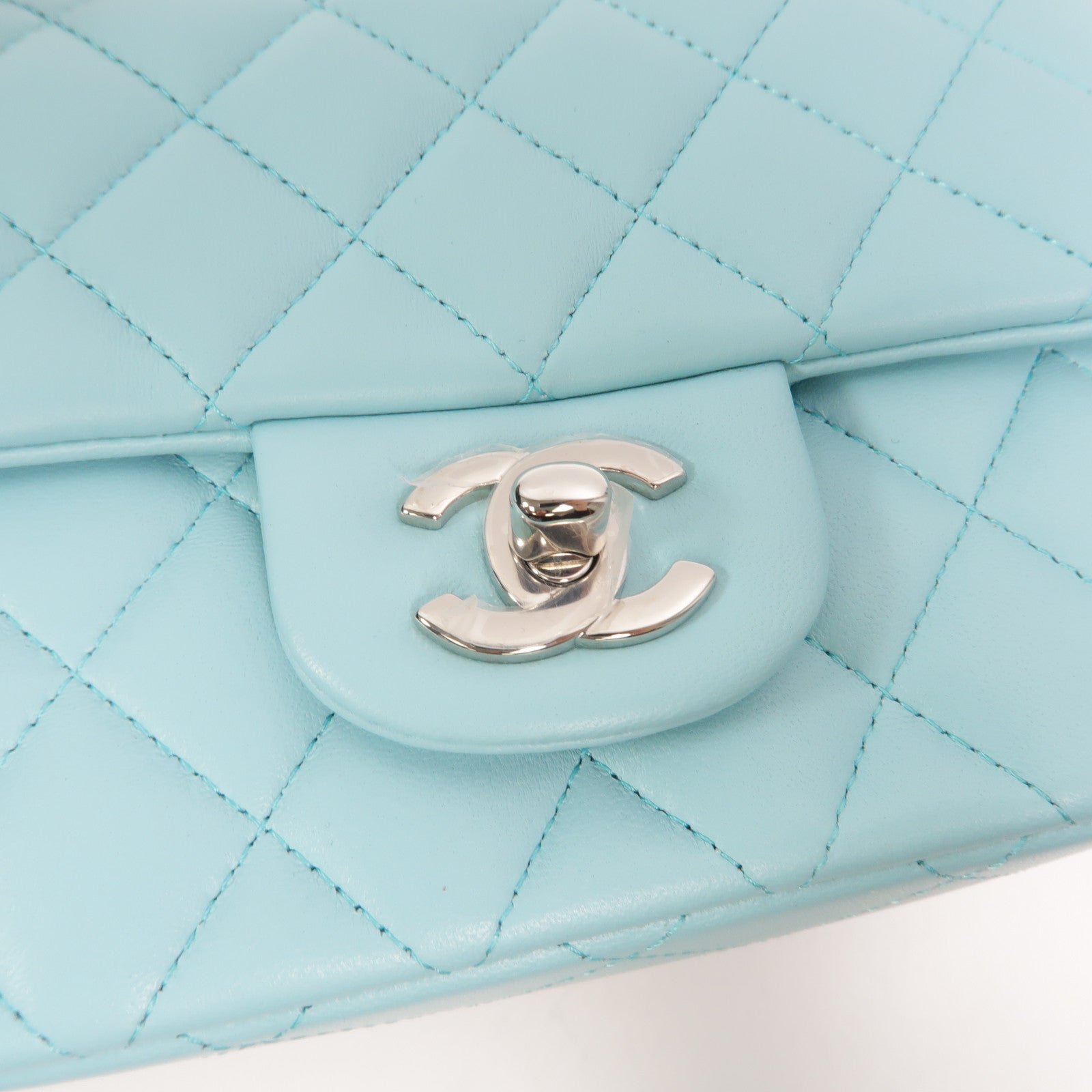 CHANEL 羊皮皮革Mini Classic 17鏈帶肩背袋