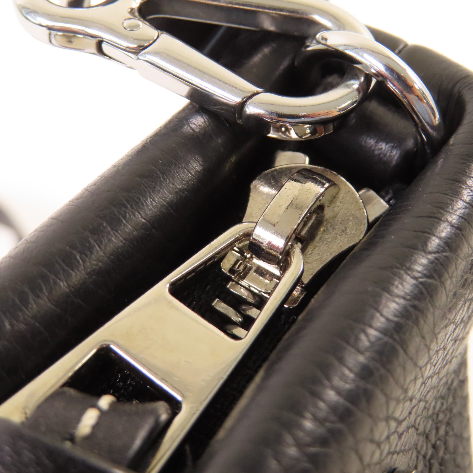 LOEWE 牛皮皮革2Way Shoulder Bag銀扣手挽肩背兩用袋黑色