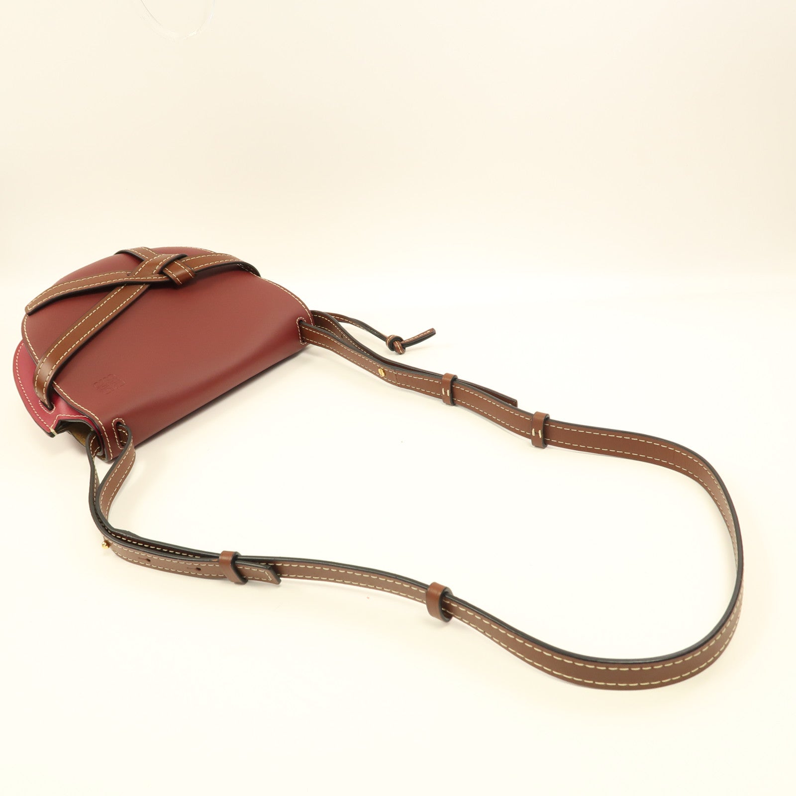 LOEWE 牛皮皮革Gate Small金扣肩背袋紅色