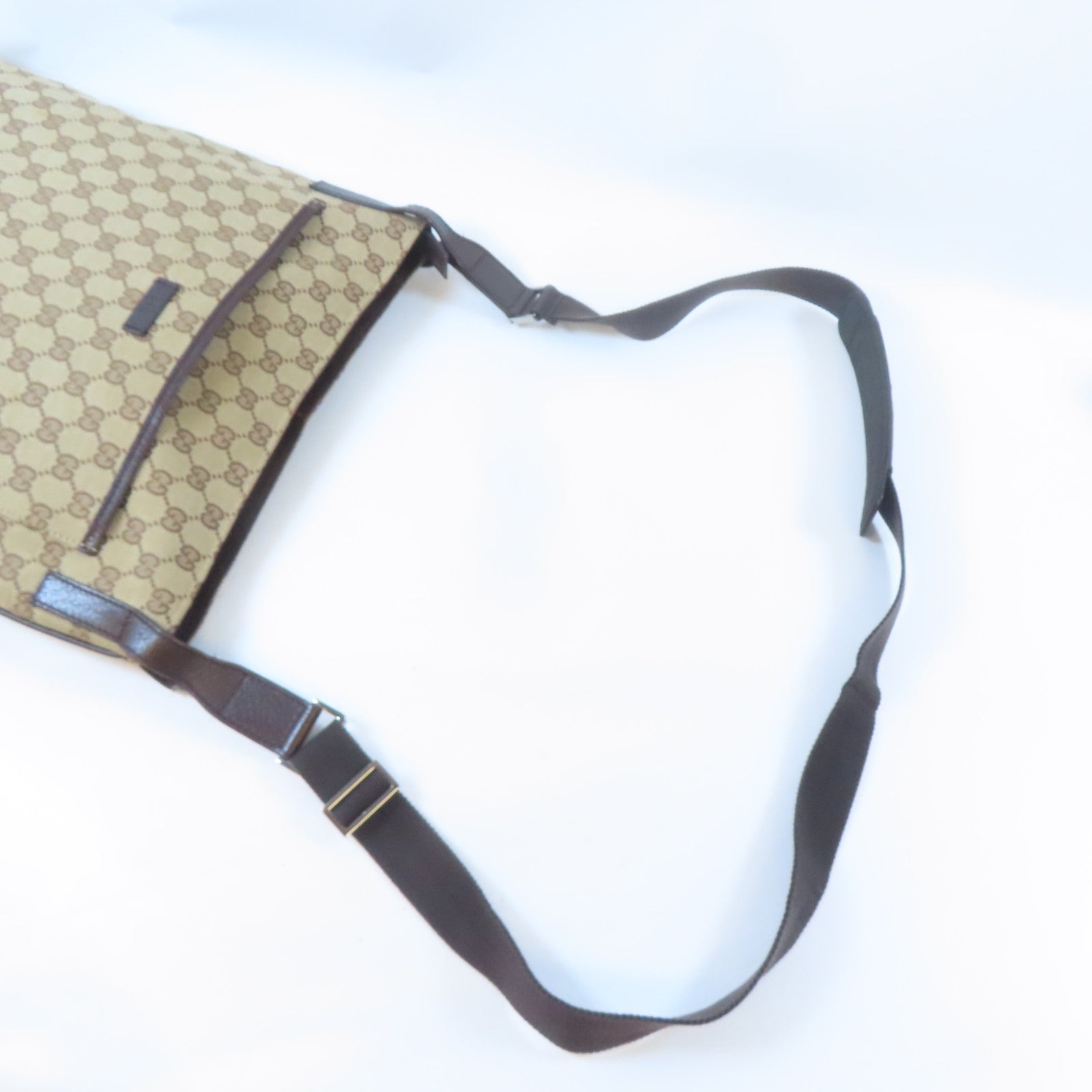 GUCCI 帆布Messenger Bag銀扣肩背袋啡色