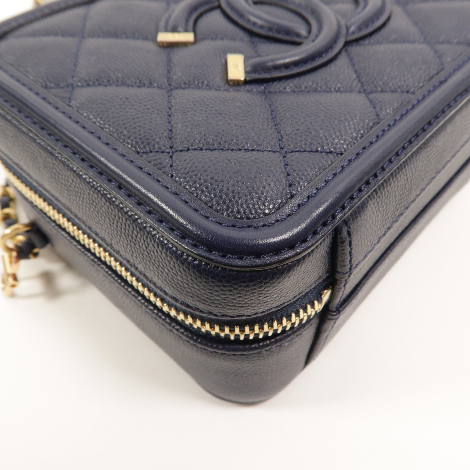 CHANEL 牛皮皮革Filigree Vanity Case鏈帶手挽肩背兩用袋