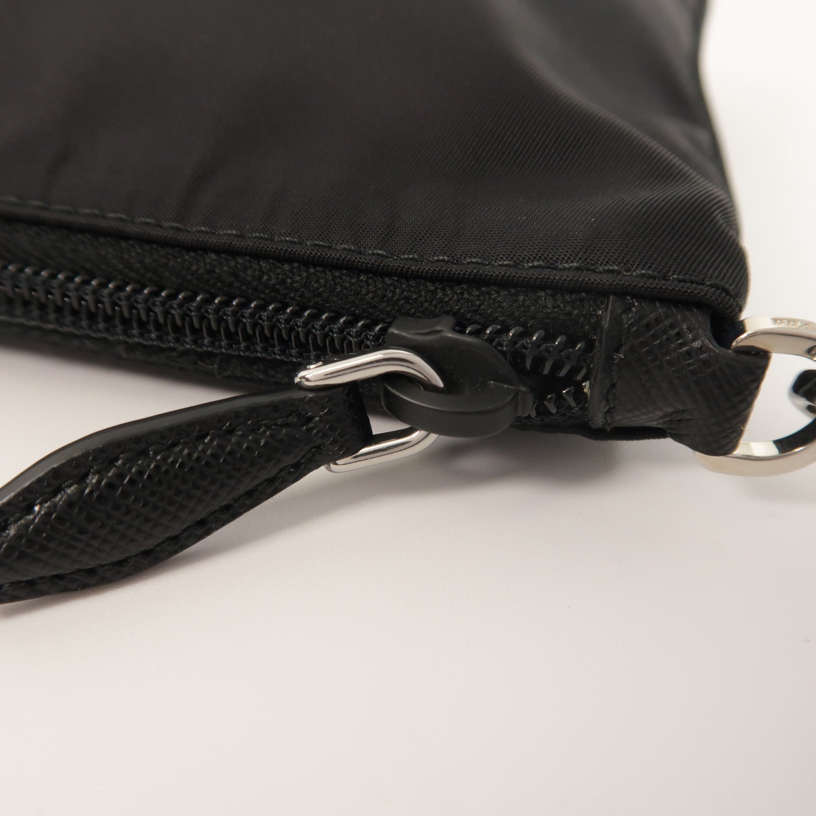 PRADA 尼龍Shoulder Bag肩背袋